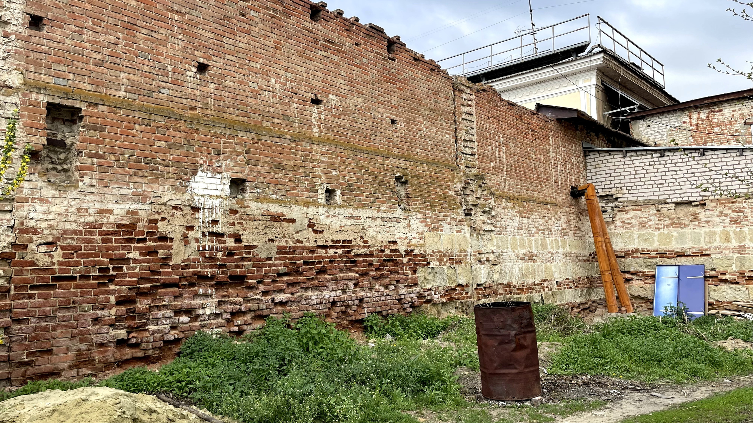 20 079 Кирпичная стена. ВИЗУАЛЬНЫЕ И ЗВУКОВЫЕ РЕШЕНИЯ ДЛЯ БИЗНЕСА И СЪЁМОК ТЕЛЕТЕЛА