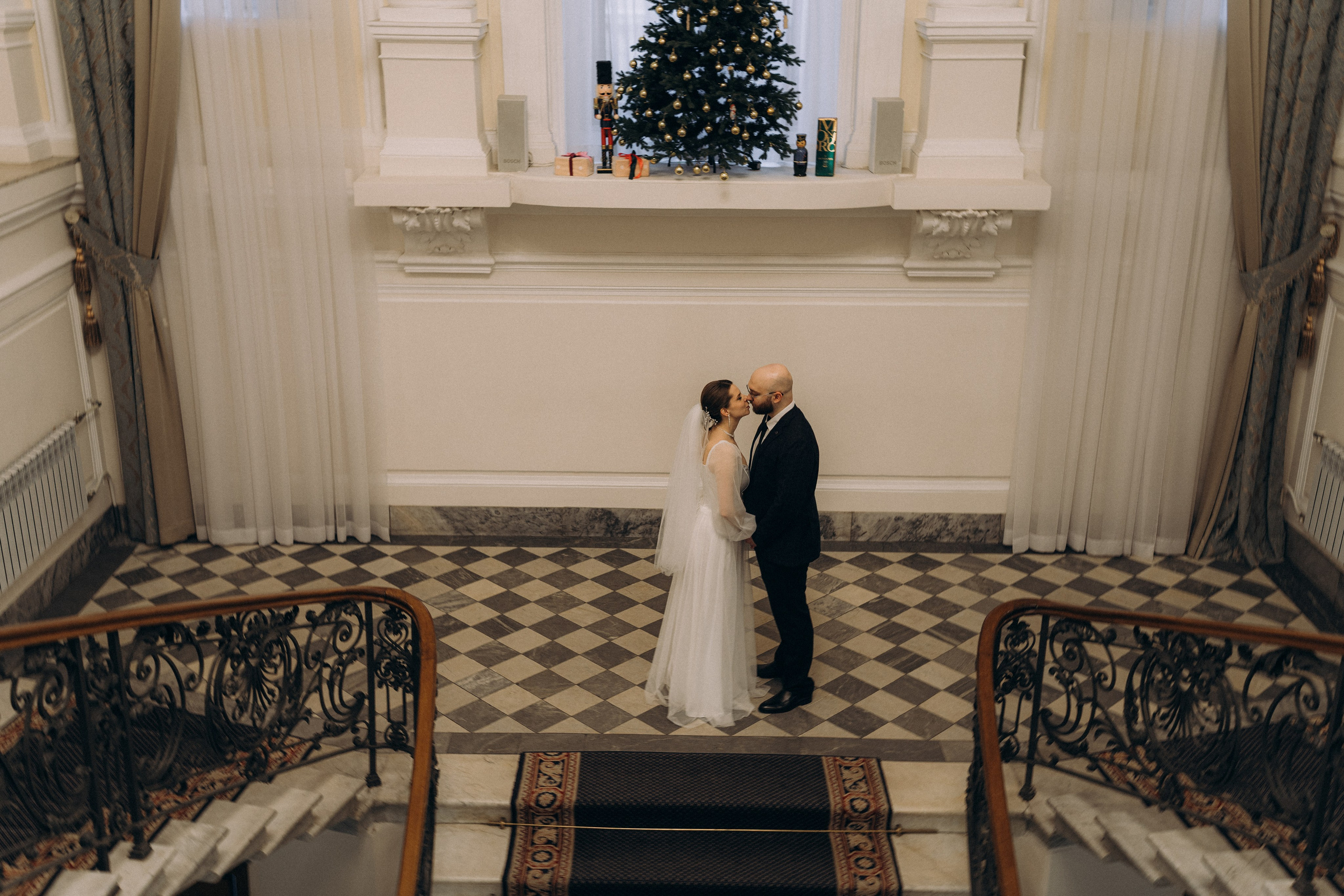 СВАДЕБНАЯ СЬЕМКА ВО ВТОРОМ ДВОРЦЕ (ДЕКАБРЬ) ТАКЖЕ СЬЕМКА В СТУДИИ НА ЧЕРНЫШЕВСКОЙ. Профессиональный фотограф, Санкт-Петербург — Виктория Богомолова