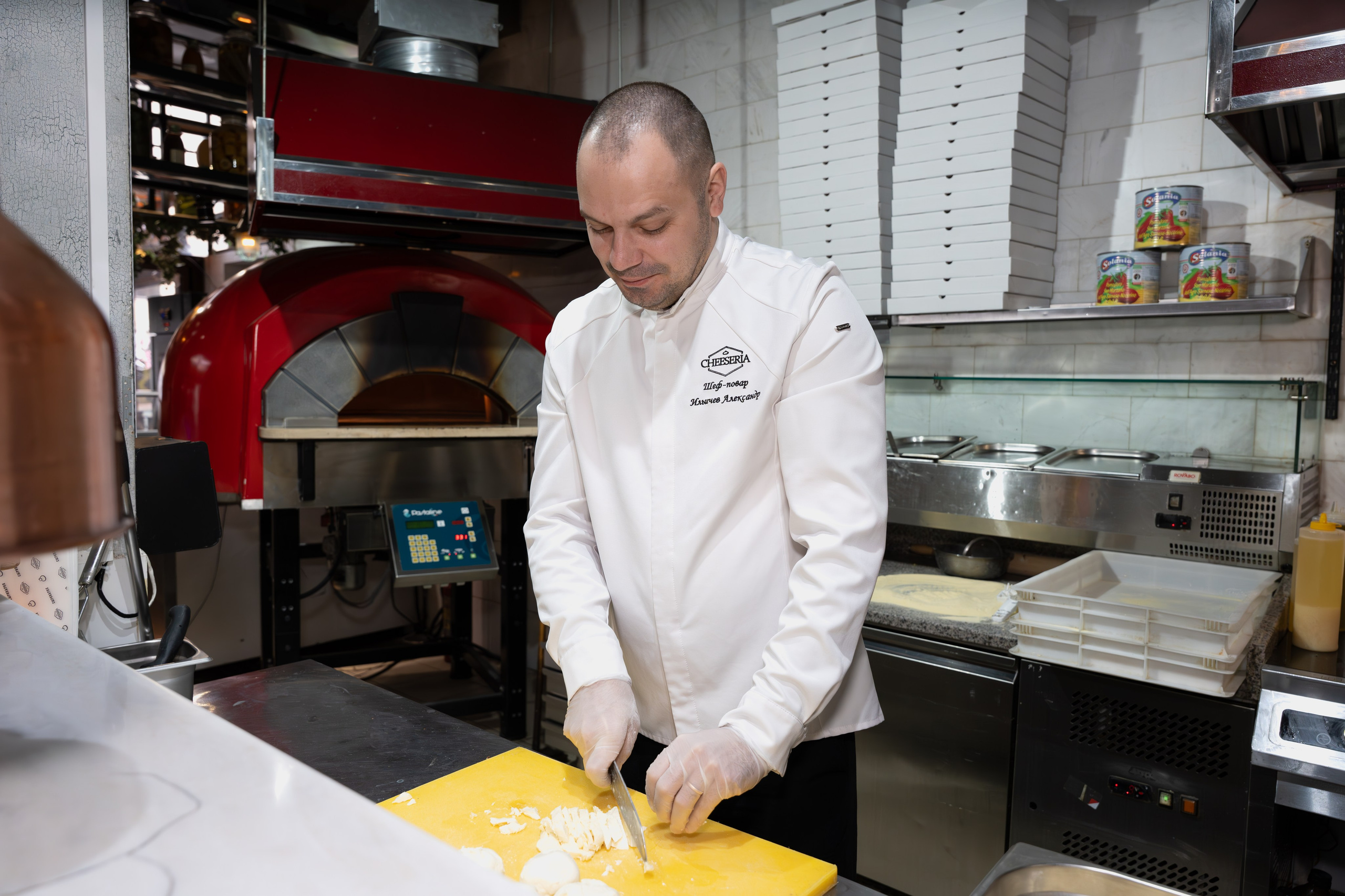 Кухня ресторана Cheeseria. Фотограф в Казани