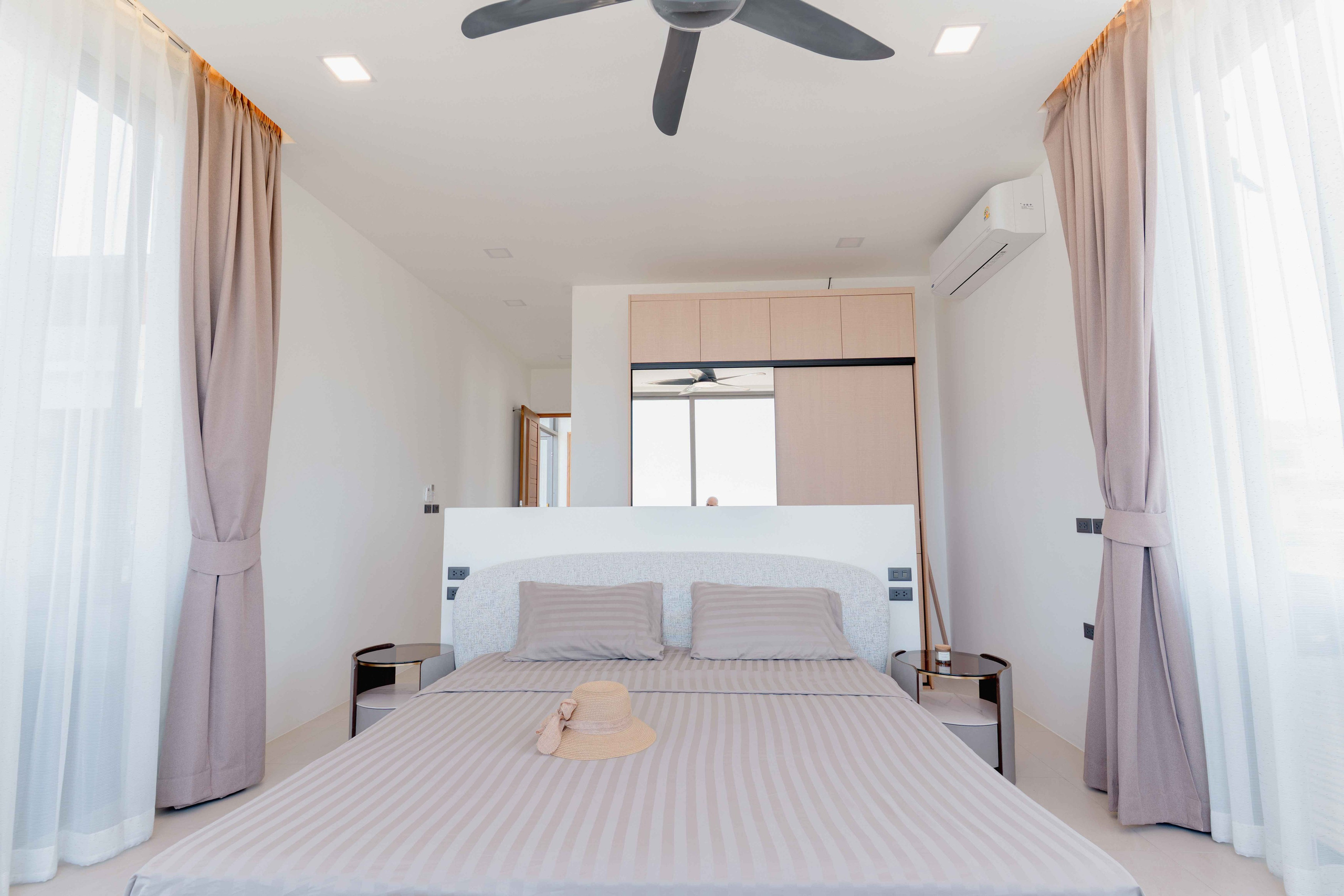 Villa 7. Toros Life — videographer and photographer in Thailand (Koh Samui, Koh Phangan)