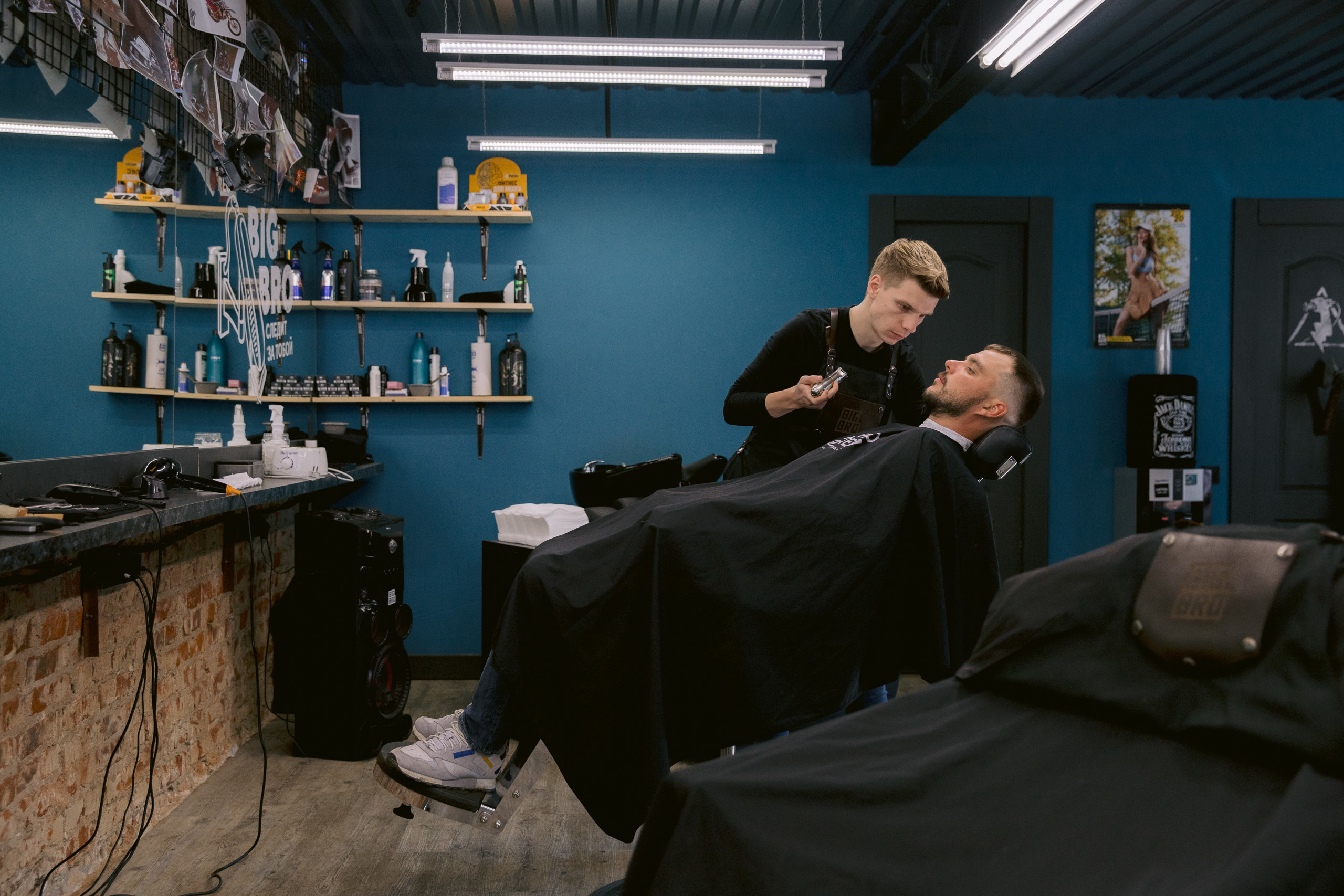 Свадебная фотосессия возле Успенского собора и в парке. Фотограф Владимир Лукашев