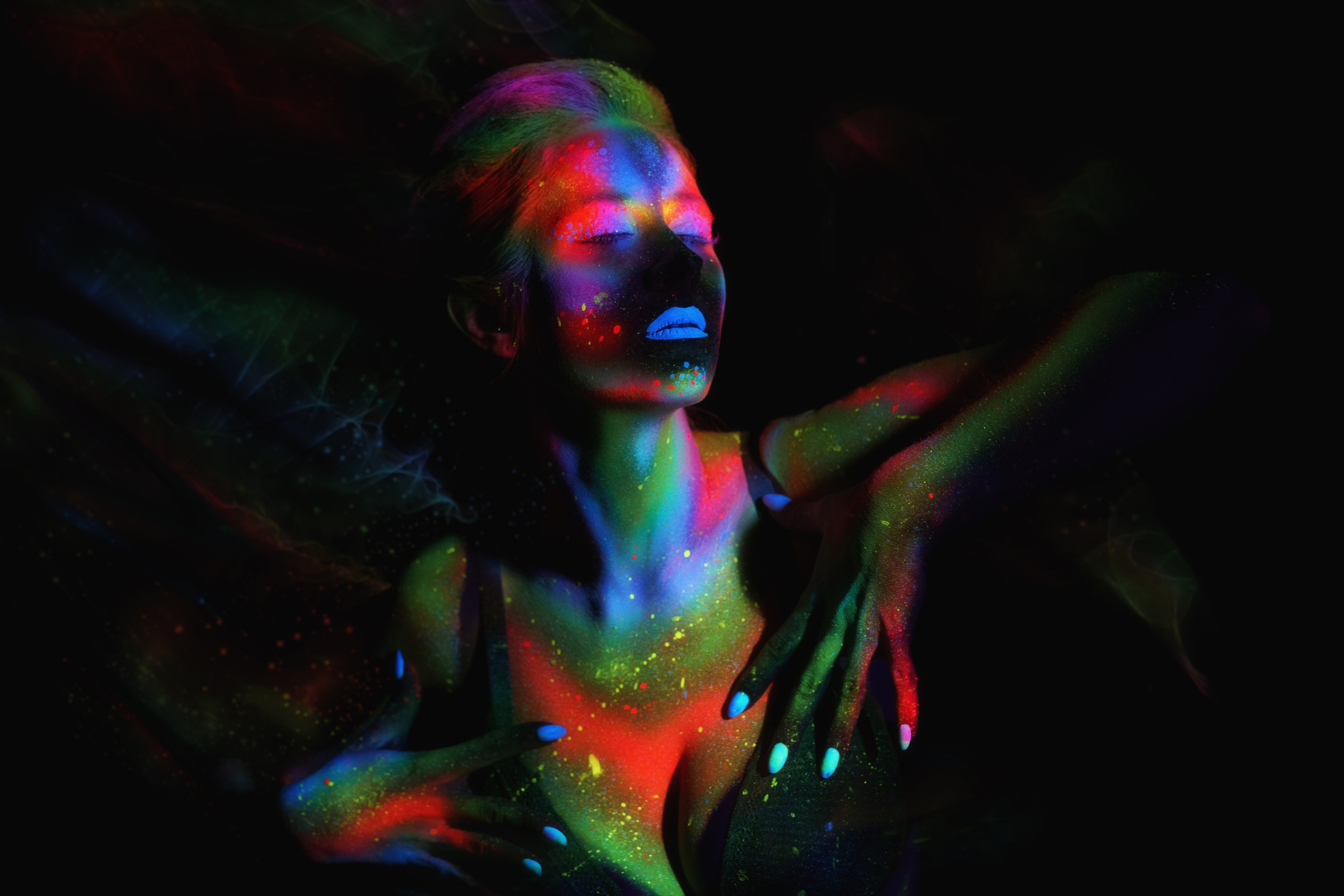 Фотопроект "Ультрафиолет" от фотографа Ильи Матвеева