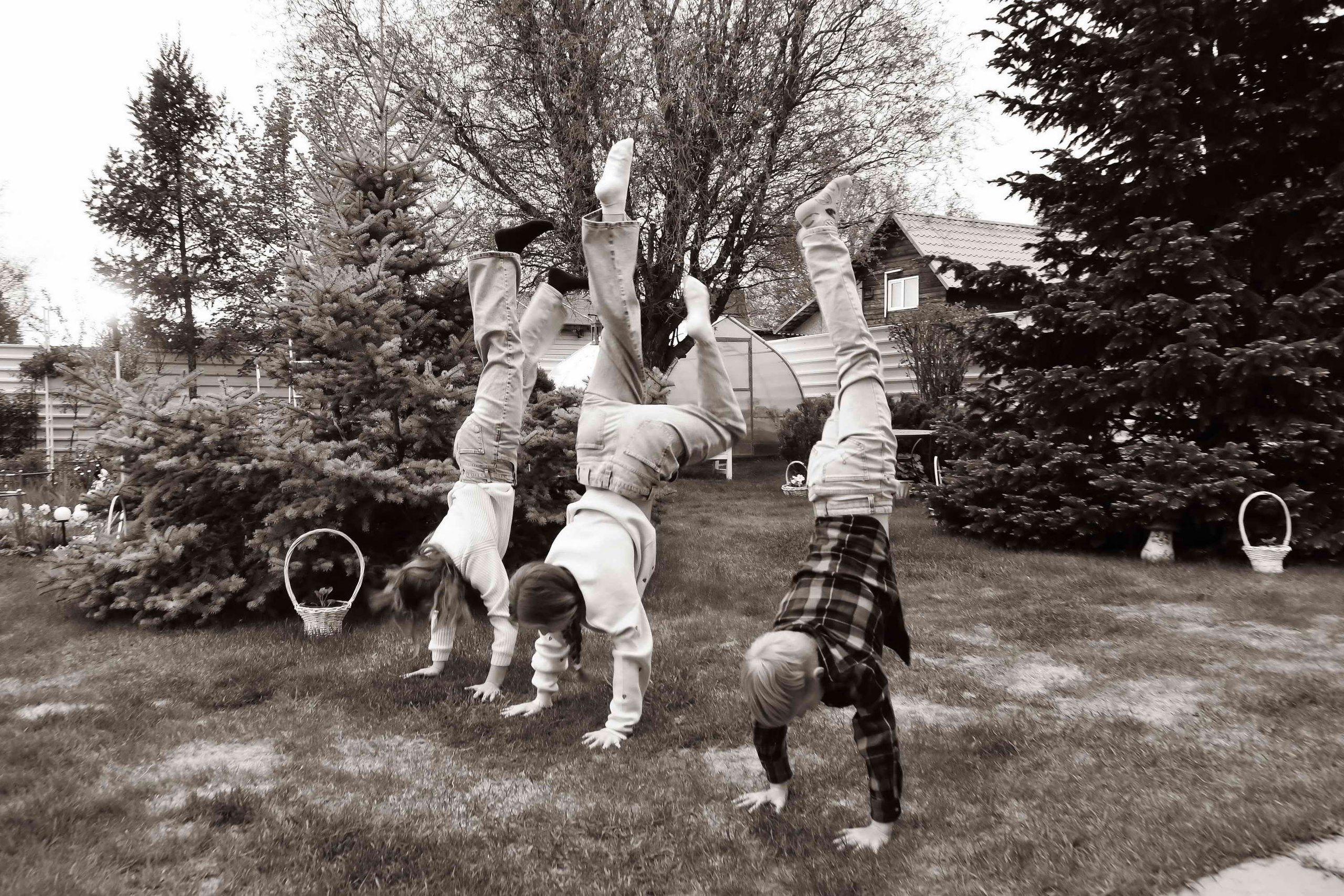 Выписка из роддома. Гуляния. Репортажный и детский фотограф в Новосибирске