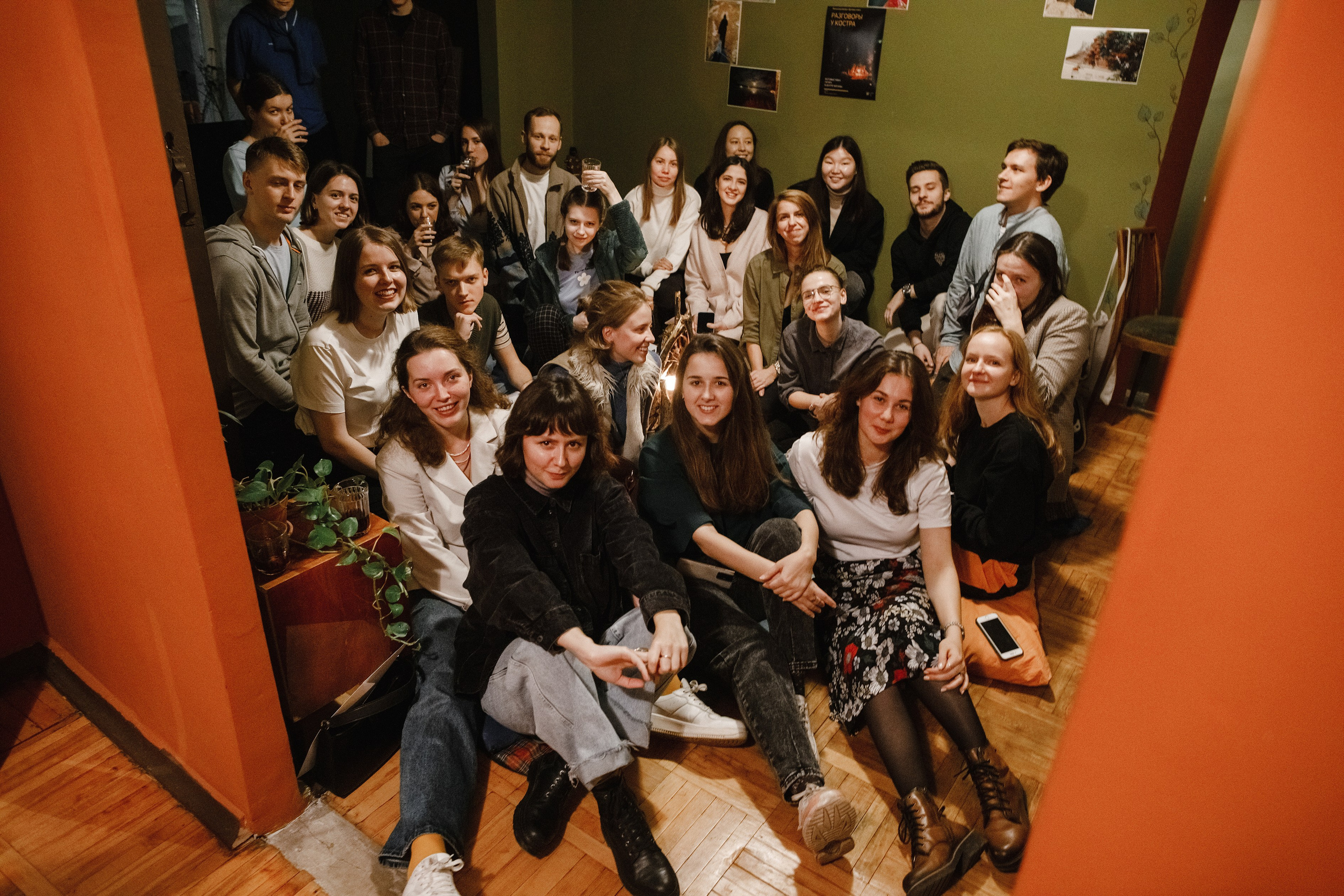 11.11.2022 // Совместно с ЕДЕМ.ДАЛЬШЕ. Фотовыставки serebro.gallery, в которых автором можешь стать ты! | Москва