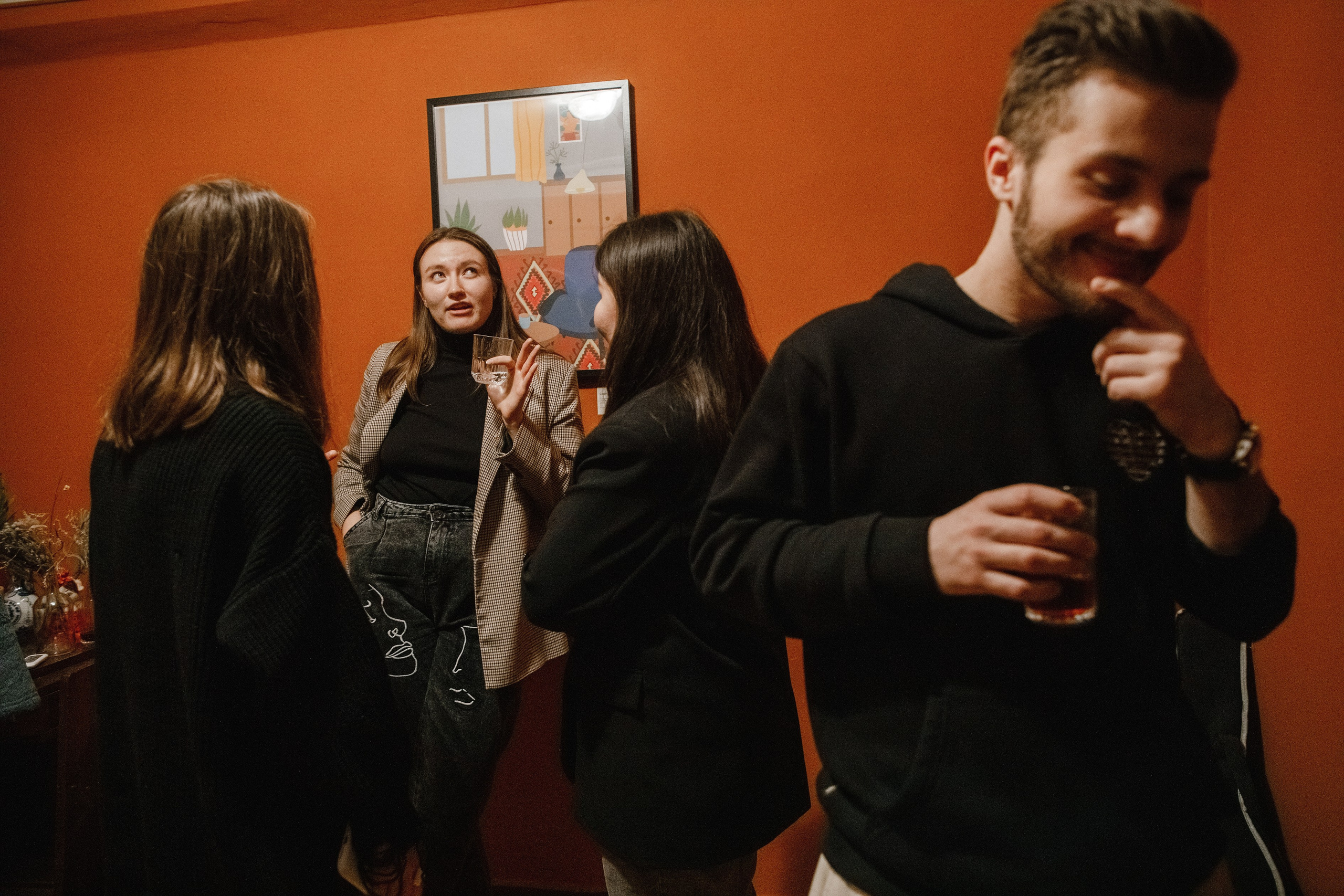 11.11.2022 // Совместно с ЕДЕМ.ДАЛЬШЕ. Фотовыставки serebro.gallery, в которых автором можешь стать ты! | Москва