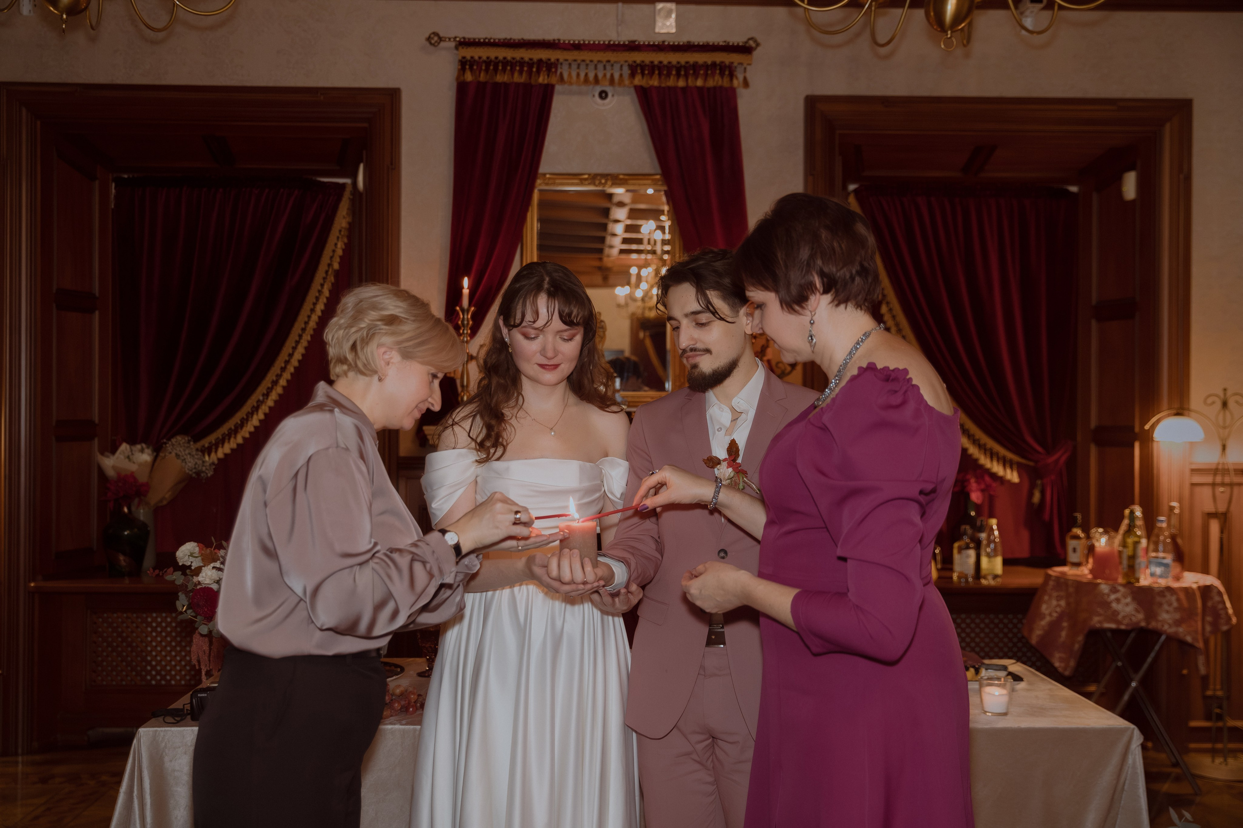 Welcome back to your own dinner party. Фотограф Лия Козловская Минск