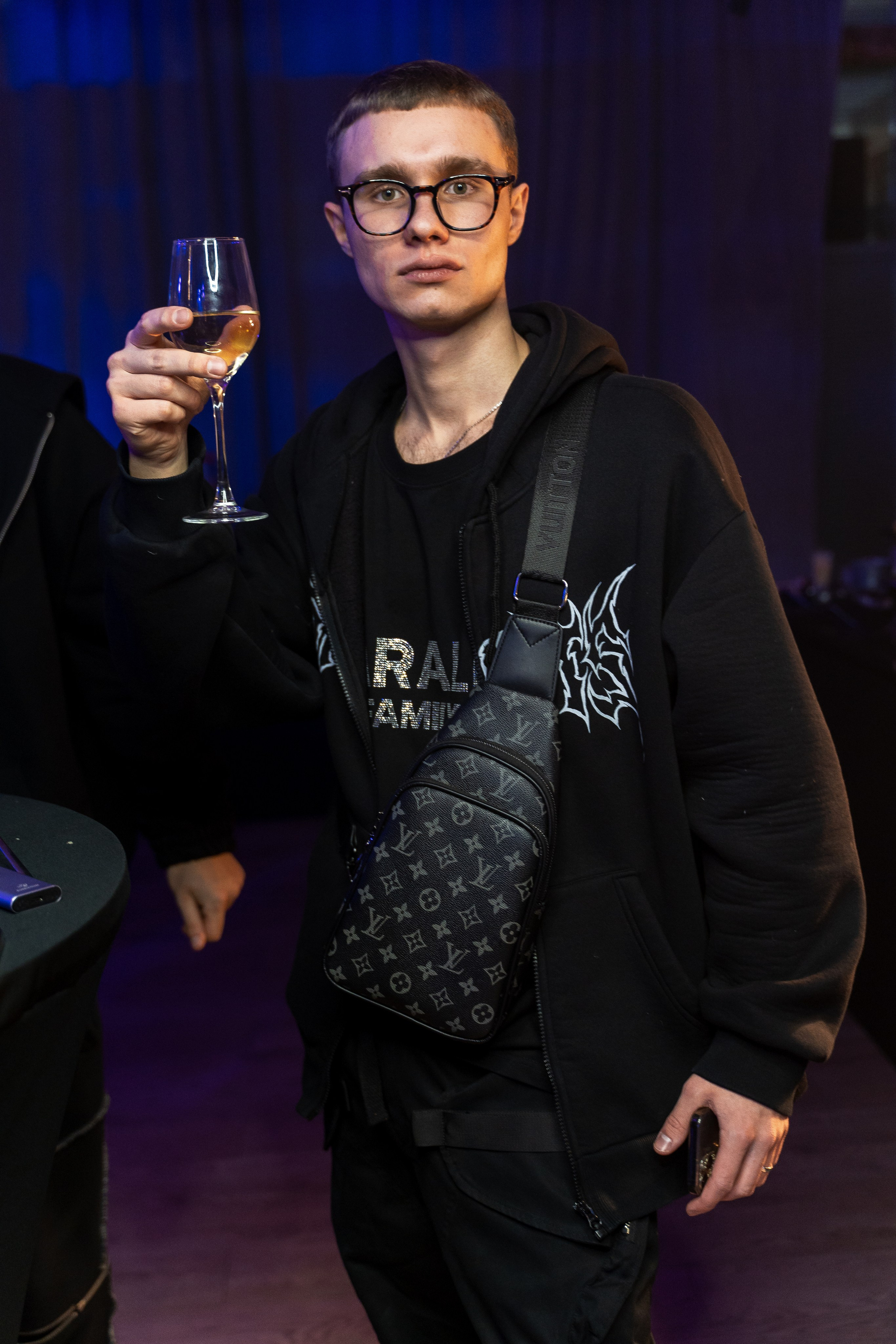 Презентация приложения Twingle. Фотограф — Матвеев Роман