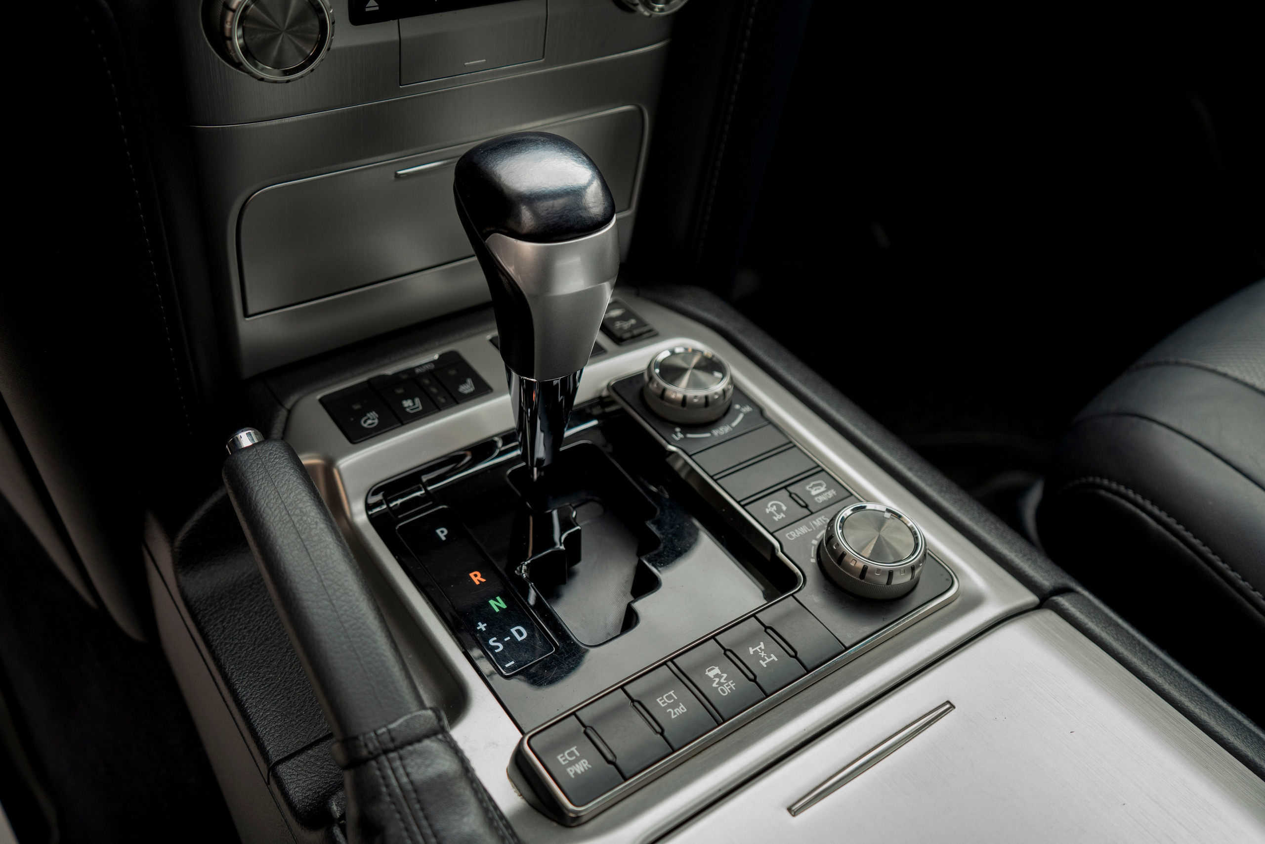 Toyota Land Cruzer 200