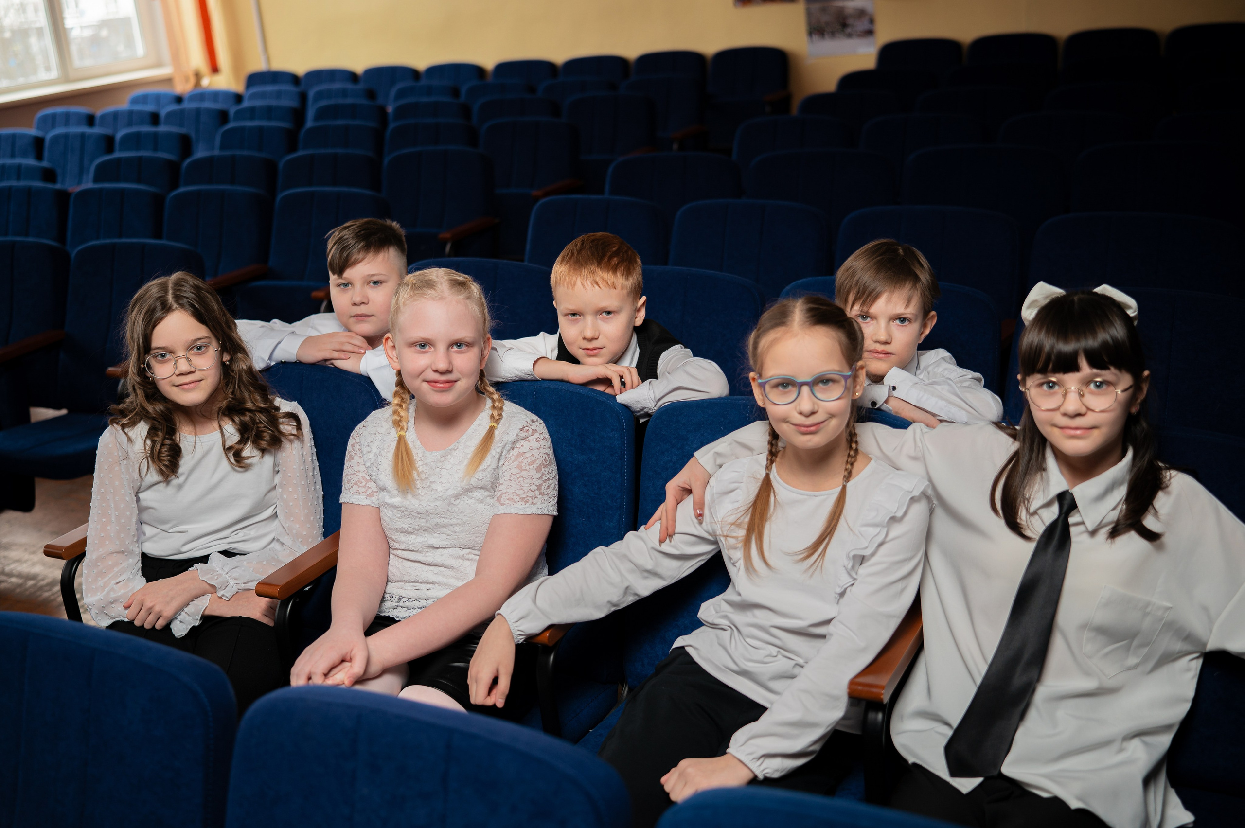 Современные выпускные альбомы / Киров. Фотограф/видеоограф в Санкт-Петербурге Денисов Иван