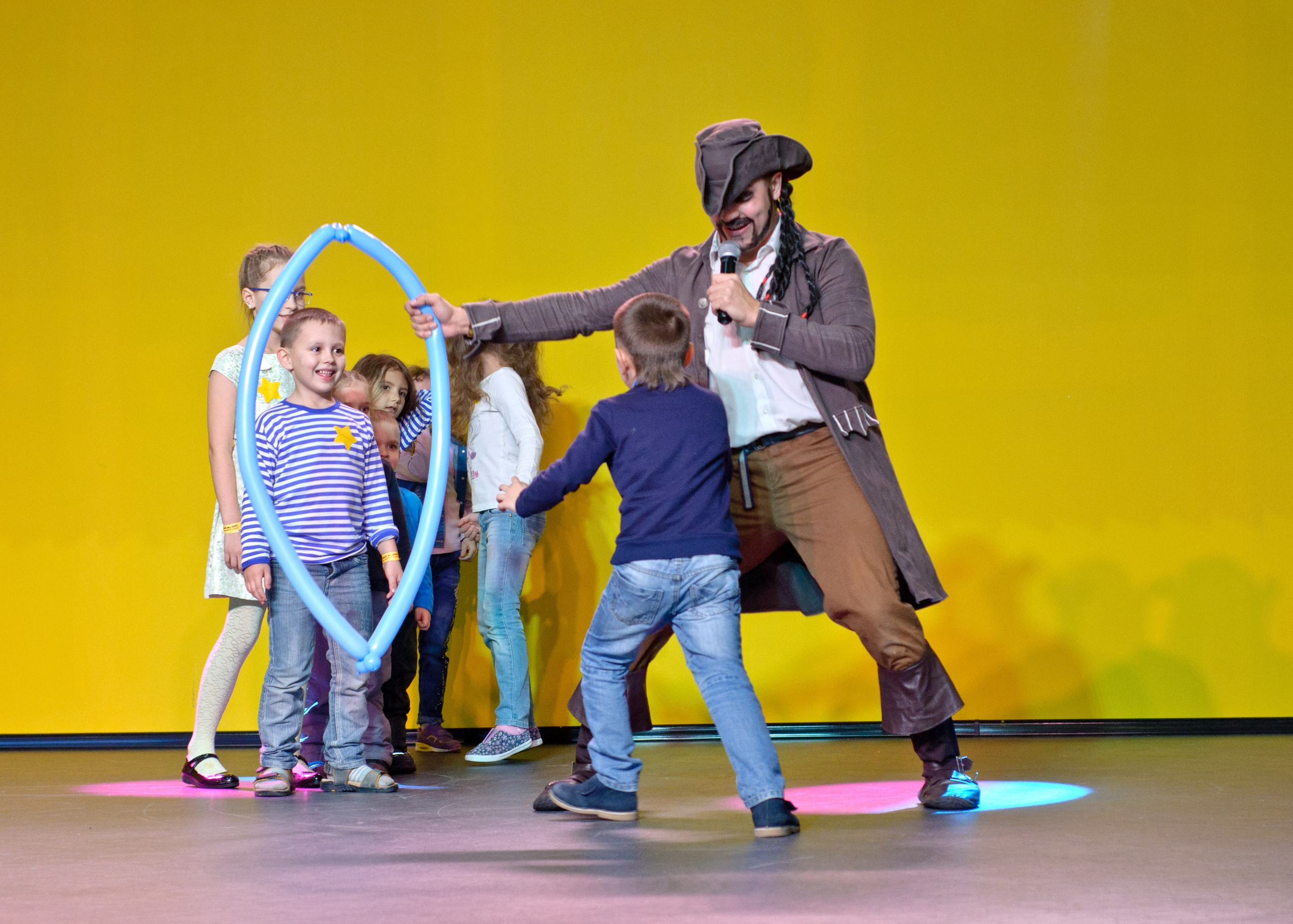 ДЕТСКИЙ РЕПОРТАЖ. Приветствую! Меня зовут Александра, я занимаюсь репортажной и предметной съемкой в Красноярске