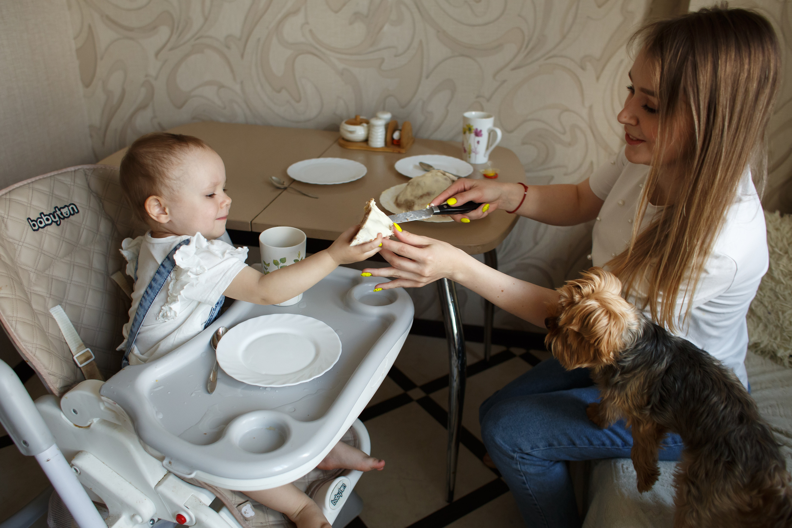 Домашние семейные съёмки. Семейный фотограф в Брянске Александра Щербакова