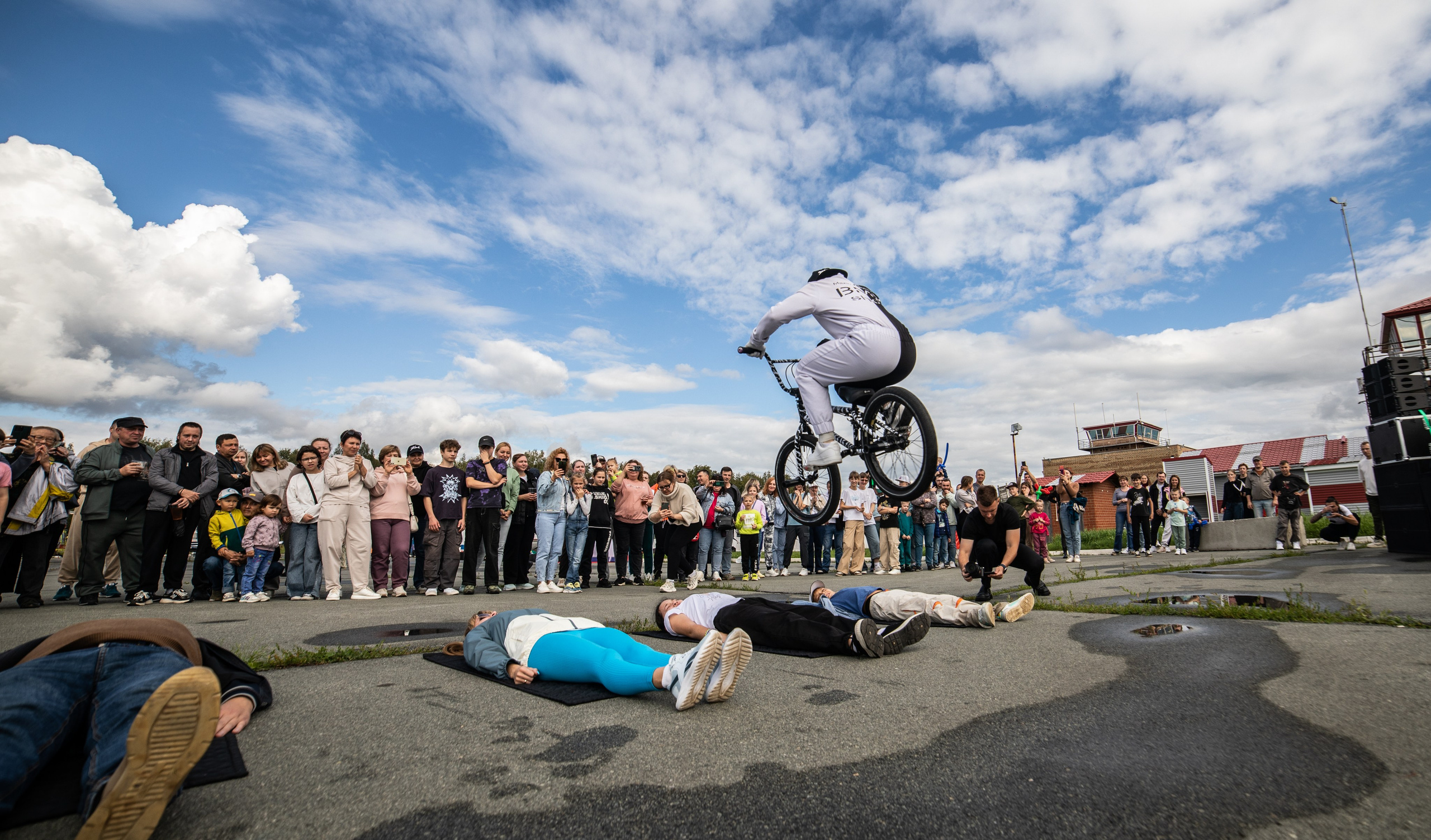 УЗСТ- Корпоративный тимбилдинг на аэродроме. Репортажный и свадебный фотограф в Челябинске Елисеев Павел
