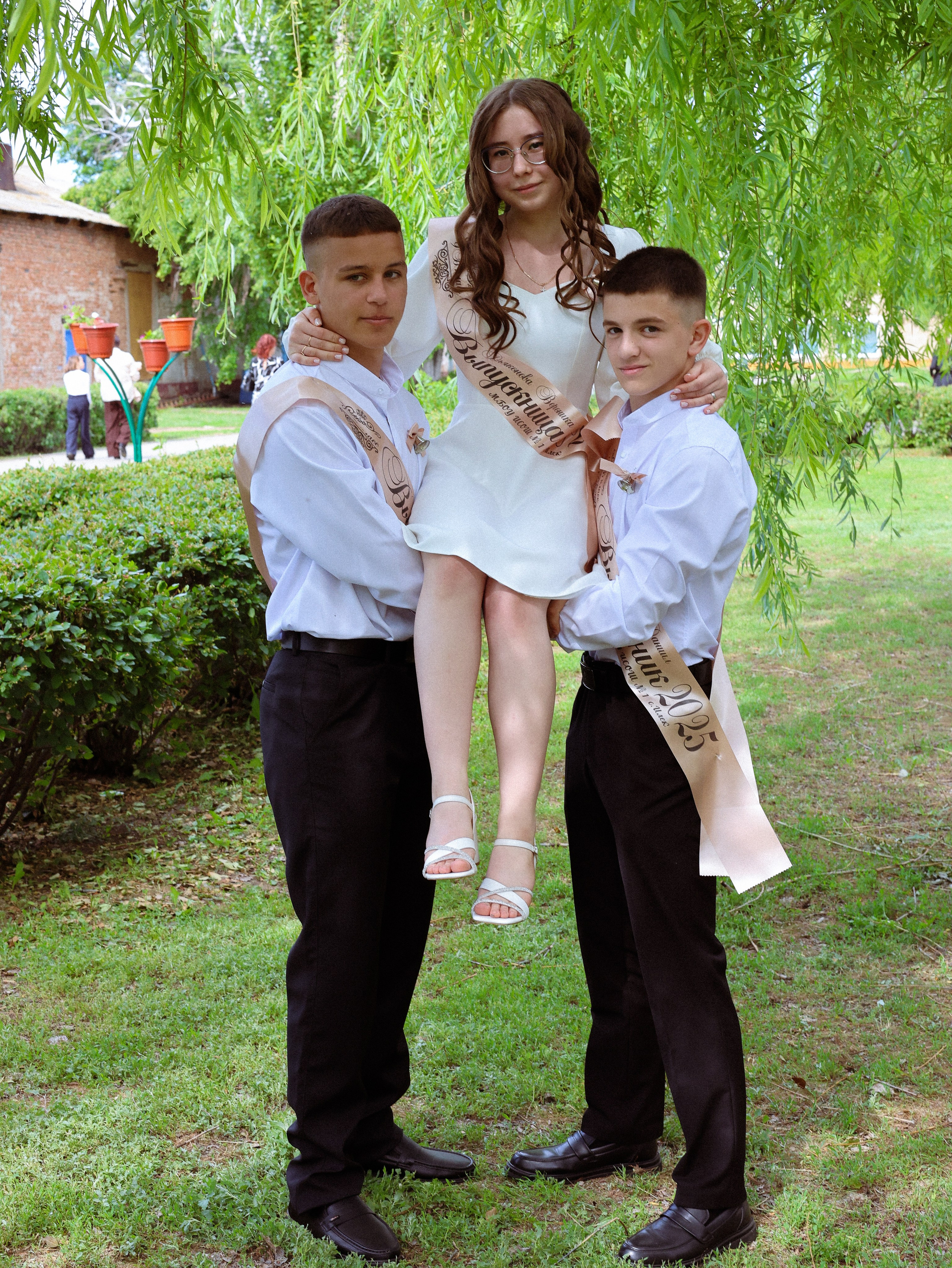 Последний звонок 2025. Мания, портретный фотограф в городе Оренбург