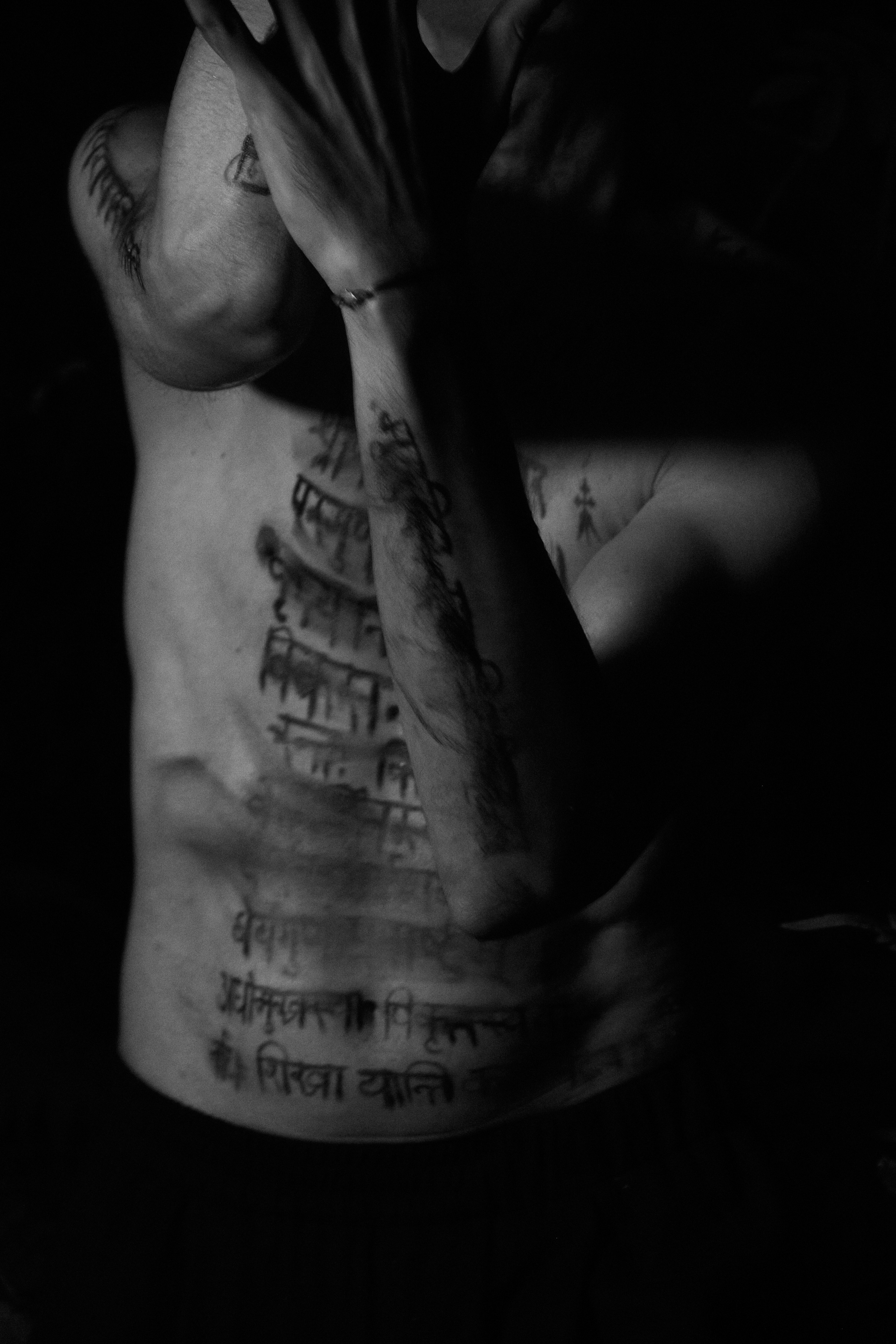 The body as broken manuscript. Фотограф Елизавета Маслова. Москва. Art, Fashion