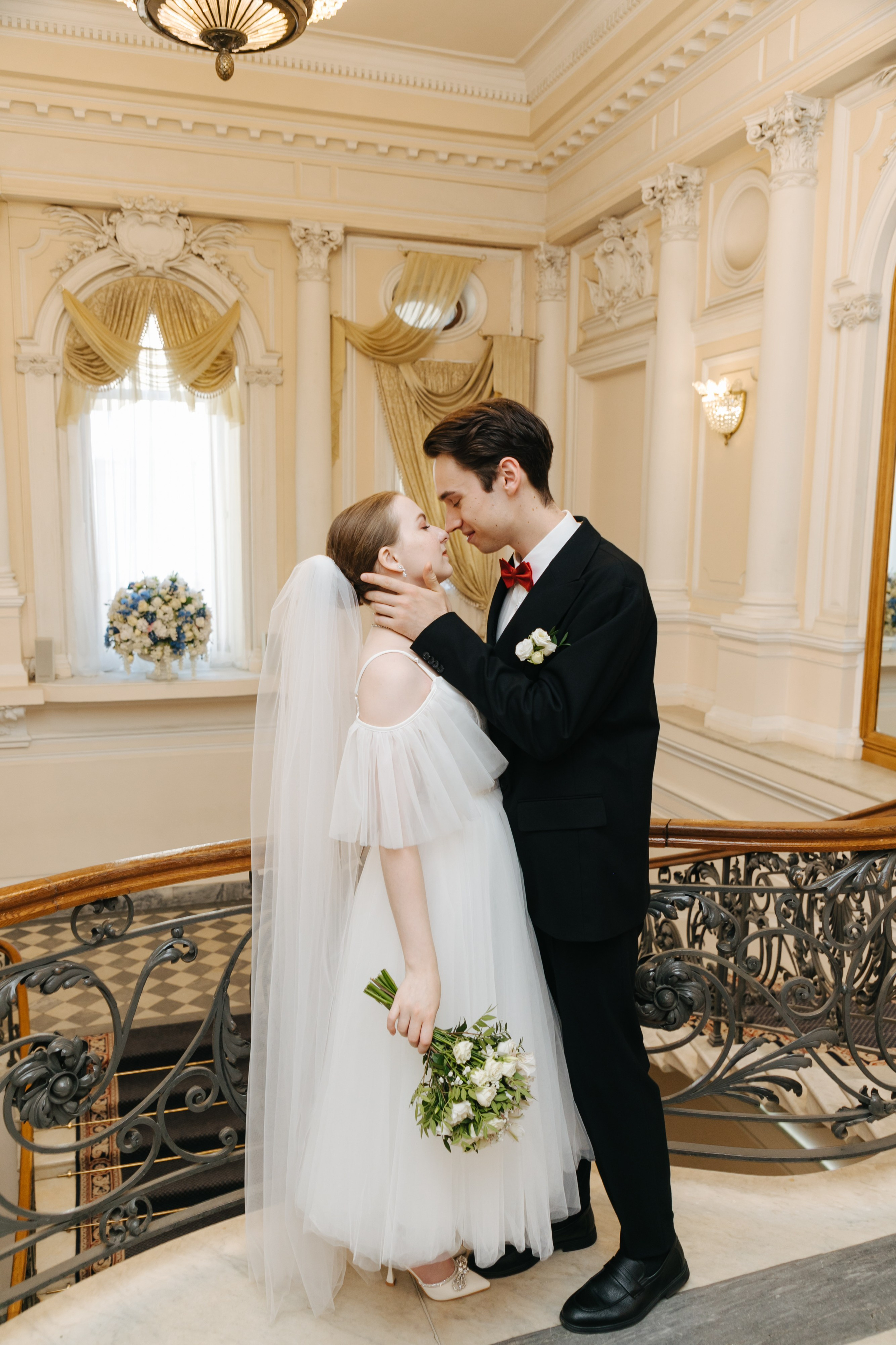 Свадебная регистрация 2 дворец бракосочетания СПб. Фотограф крещение венчание в Петербурге! Помогает подобрать храм и посоветовал душевного батюшку в СПб