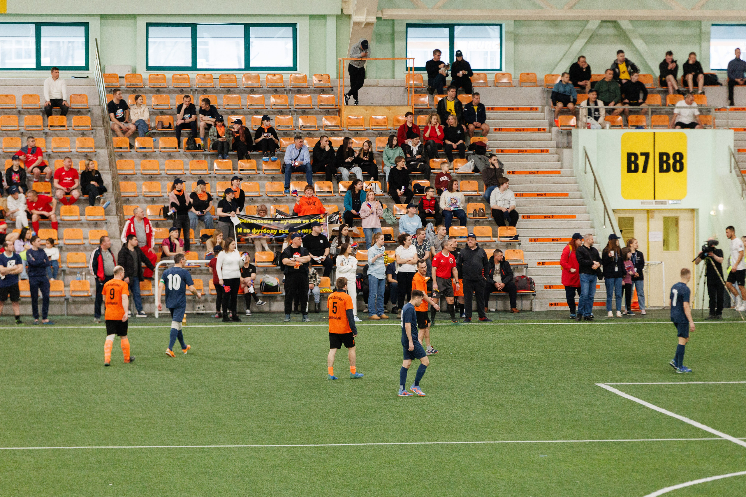 Фотограф на корпоративный футбольный турнир. Контент для бизнеса в Екатеринбурге Полдень Медиа