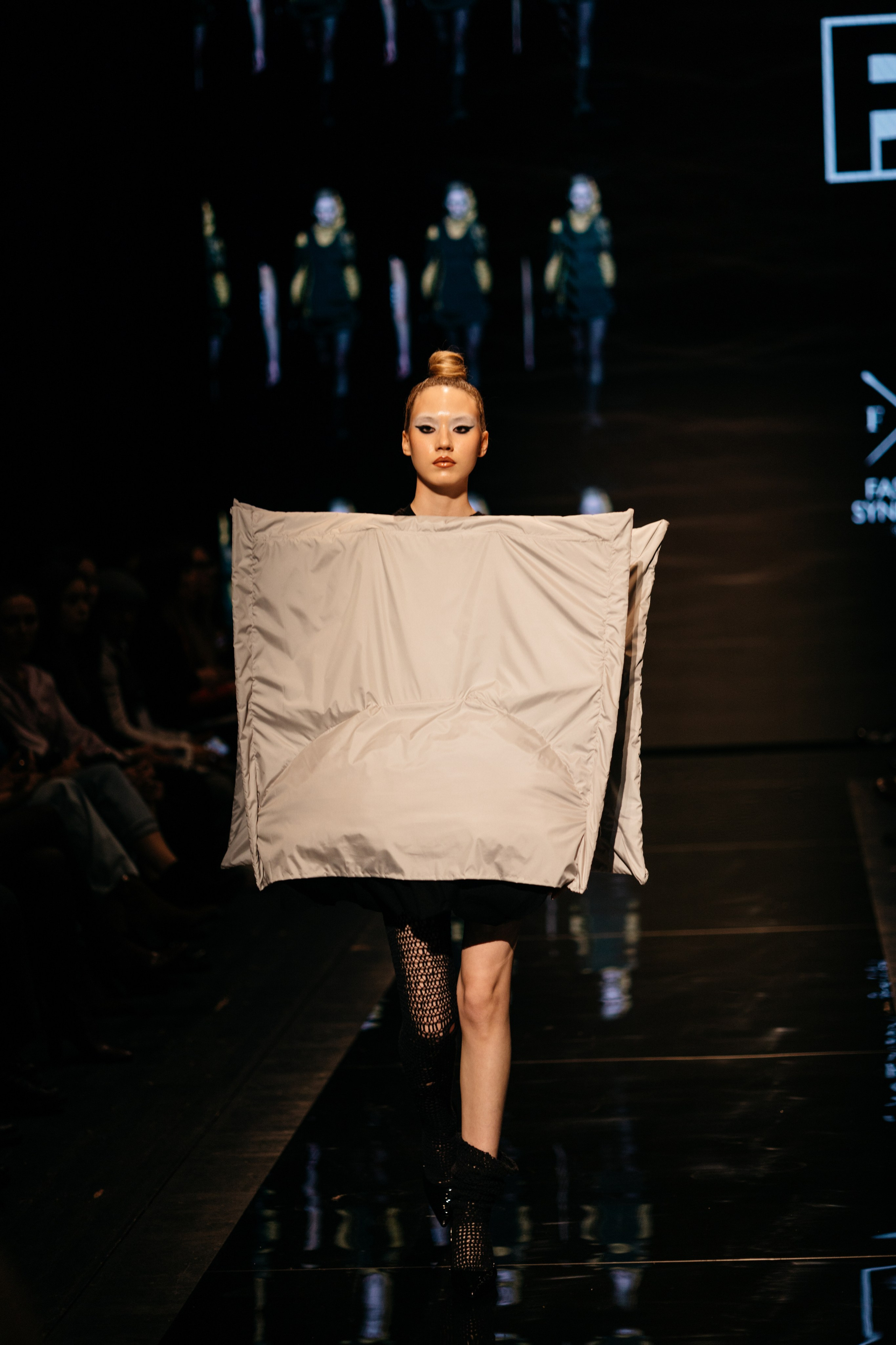 St. Petersburg Fashion Week part 2. Контент фотограф в Санкт-Петербурге Иванова Юлия