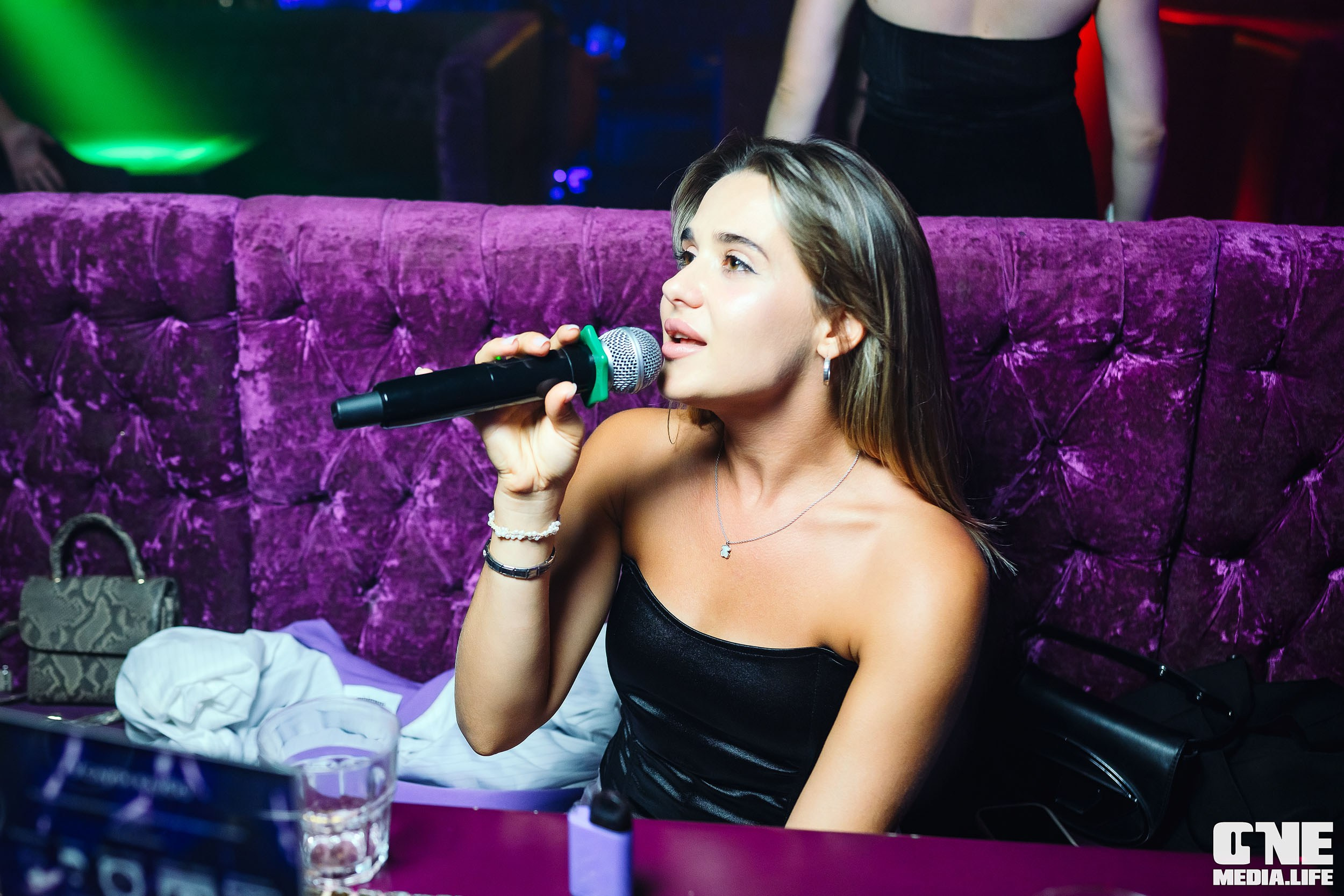 Фоторепортаж из караоке-клуба Эйфория. One Media Life: фоторепортажи, фотоотчеты с мероприятий и заведений