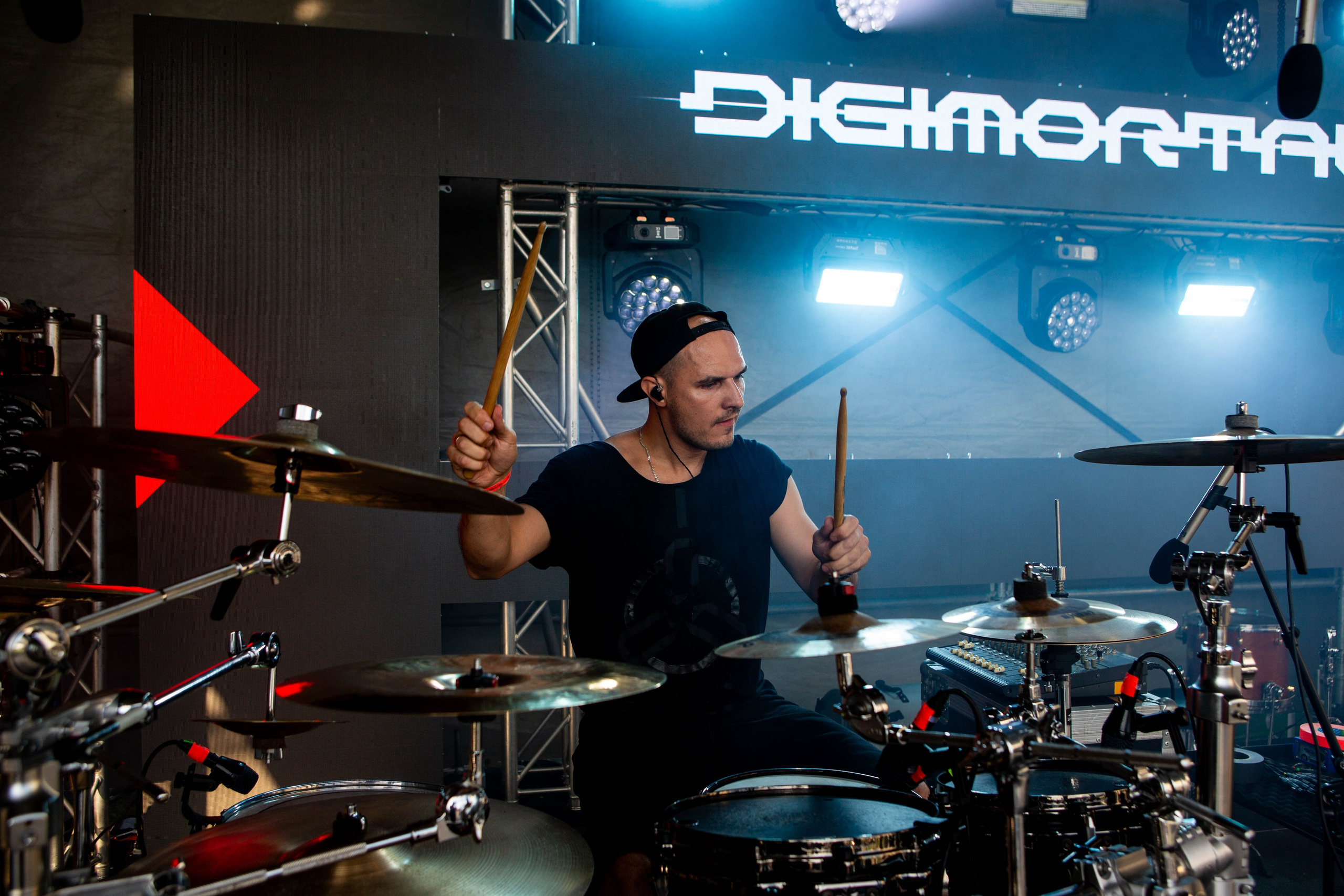 DIGIMORTAL. Репортажный и портретный фотограф Михаил Мартиросян