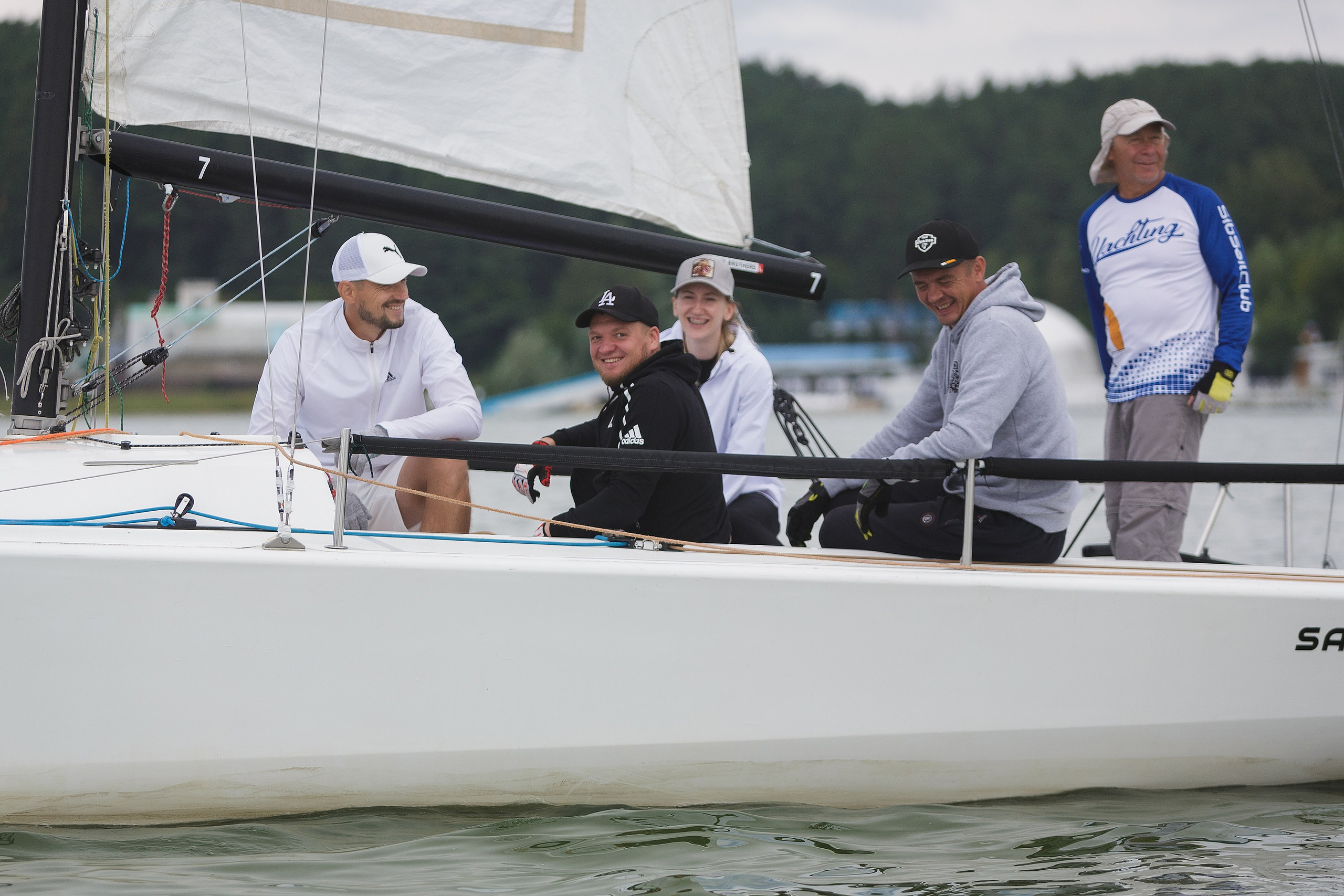 ЯХТИНГ. Roman Photo