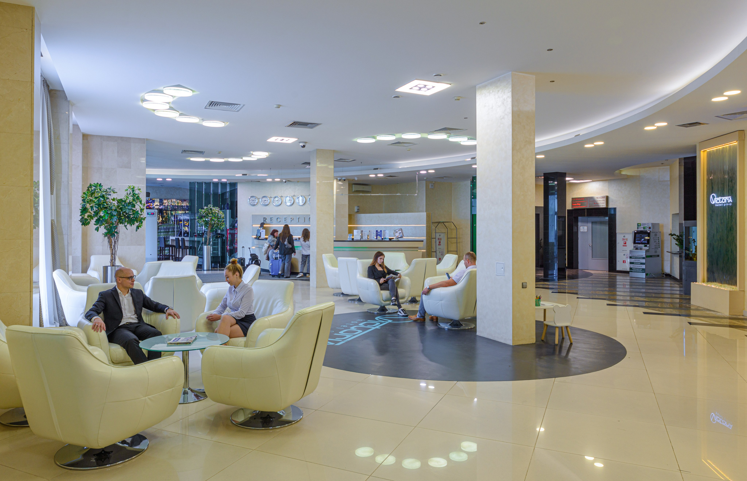 Hotel «Viktoriya». Фотограф Платон Македонский