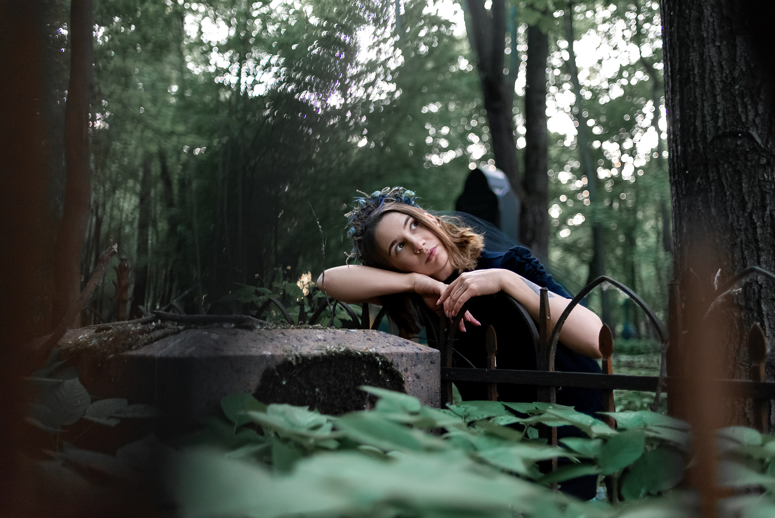 Аня.Cemetery. Фотограф в Санкт-Петербурге. Диана Шкутова