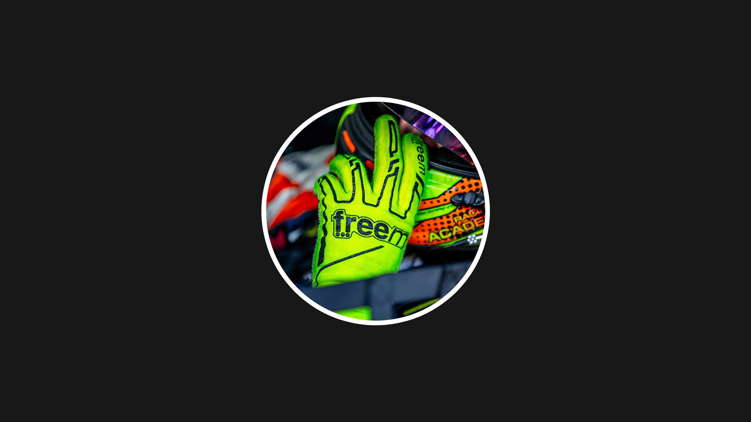 Экипировка пилотов: лучшие перчатки для картинга