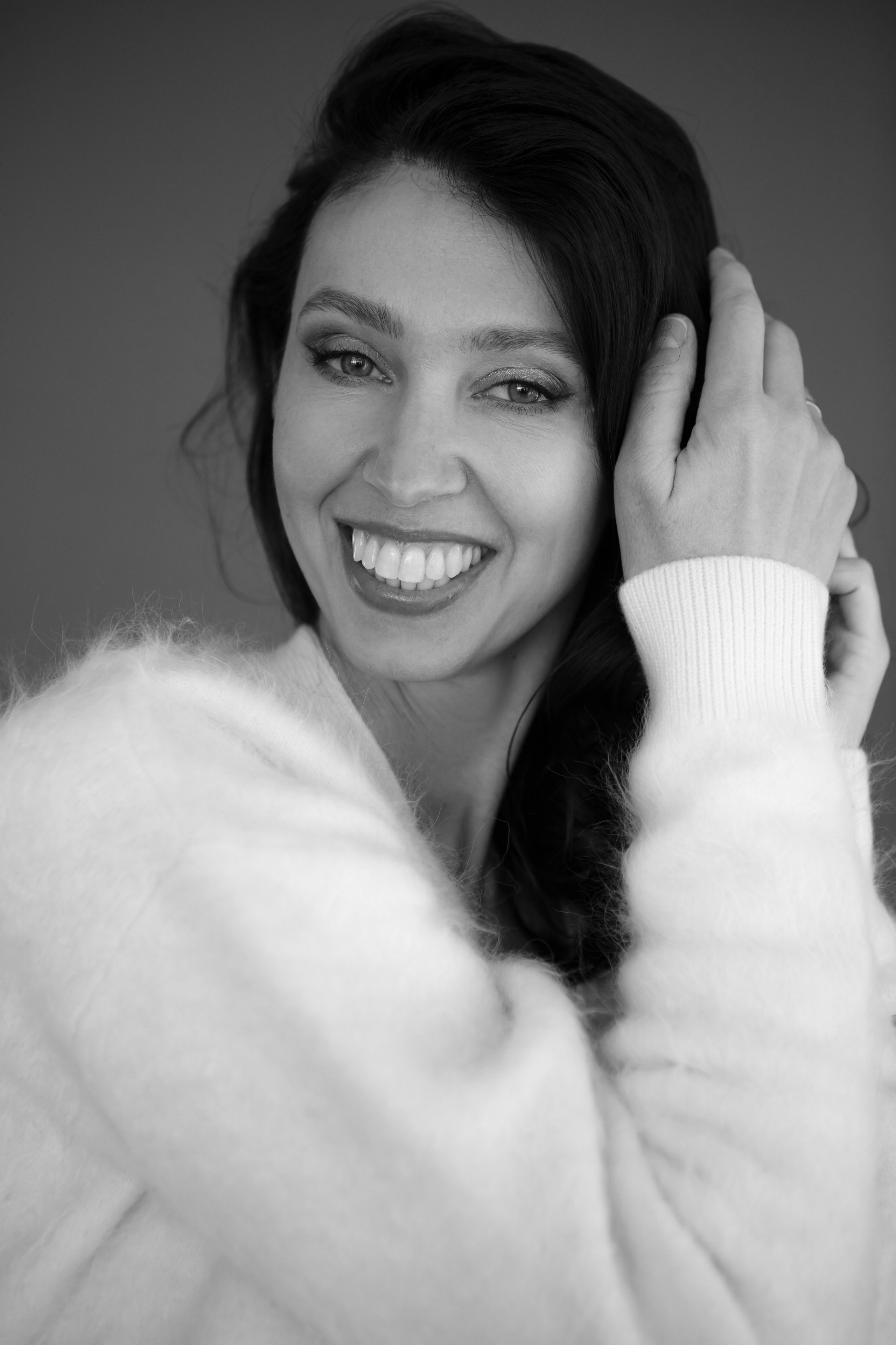 Семейная фотосессия в минималистичном стиле. Фотограф Александра Рышкова