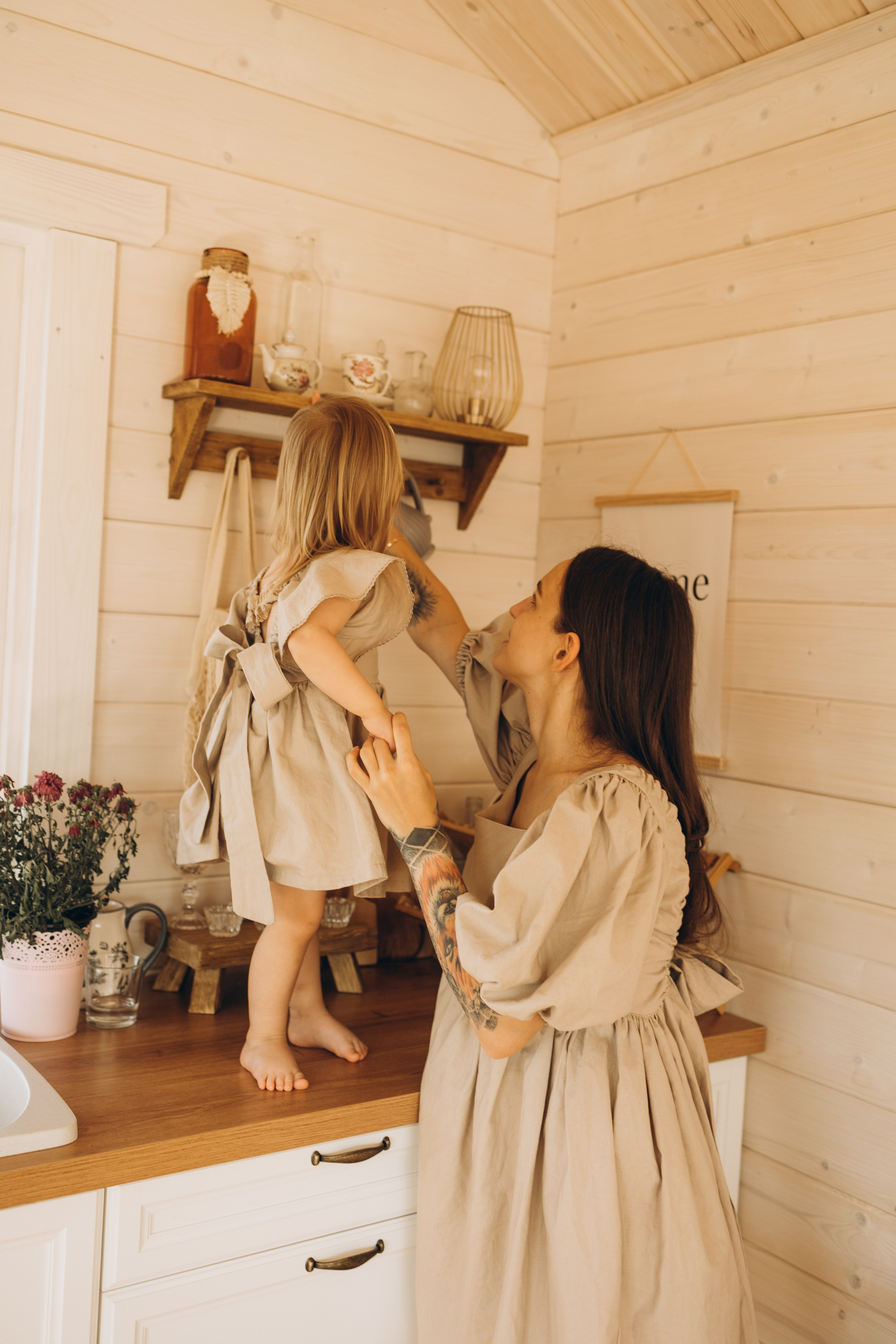 Оля и Мирослава Беседка. Семейный фотограф в Москве Виктория Ястребинская