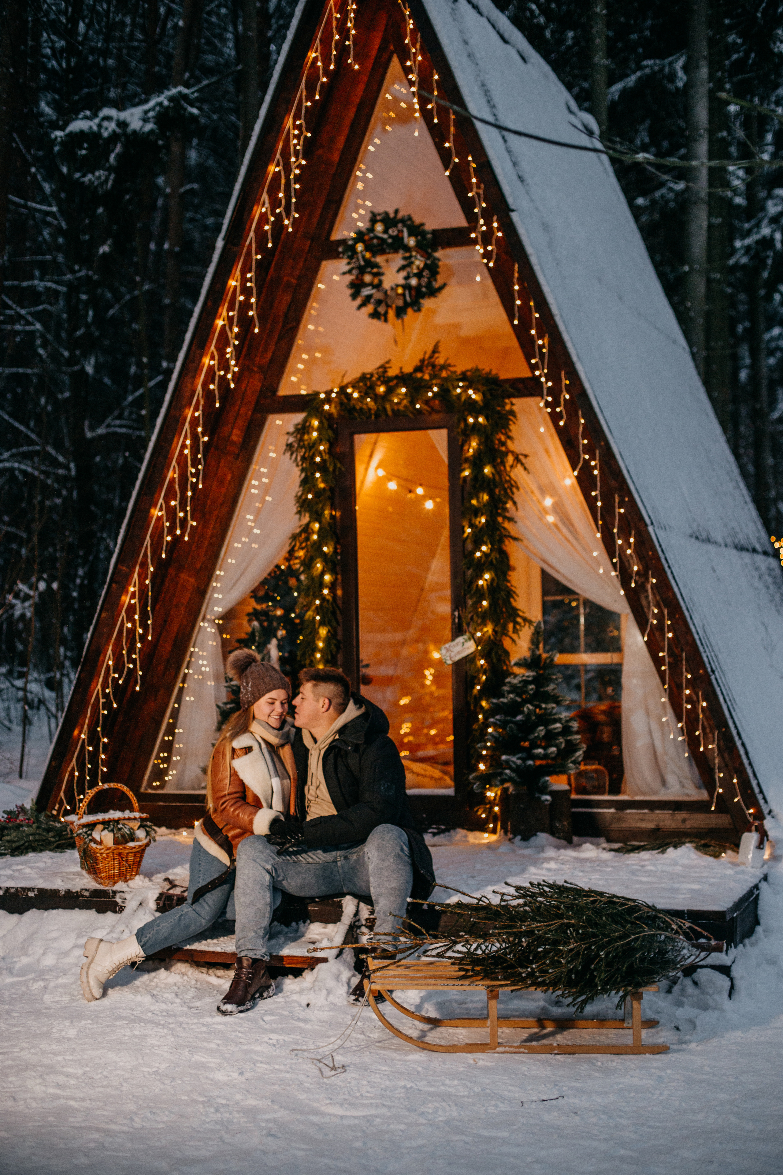 зимняя фотосессия Москва, Новогодняя фотосессия, зимняя love-story, фотограф в Москве, любовь в кадре, фотосессия в лесу зимой, свадебный фотограф Москве, фото у костра, зимняя фотосессия на природе, пикник в лесу, пикник зимой 
