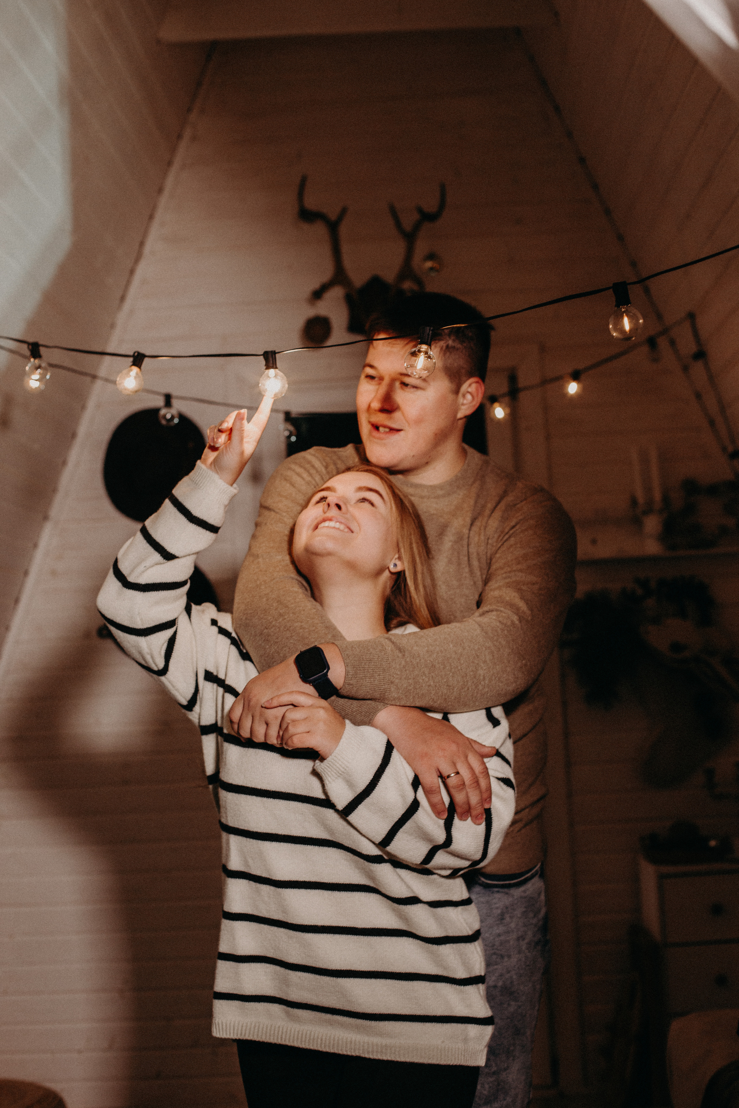 зимняя фотосессия Москва, Новогодняя фотосессия, зимняя love-story, фотограф в Москве, любовь в кадре, фотосессия в лесу зимой, свадебный фотограф Москве, фото у костра, зимняя фотосессия на природе, пикник в лесу, пикник зимой 