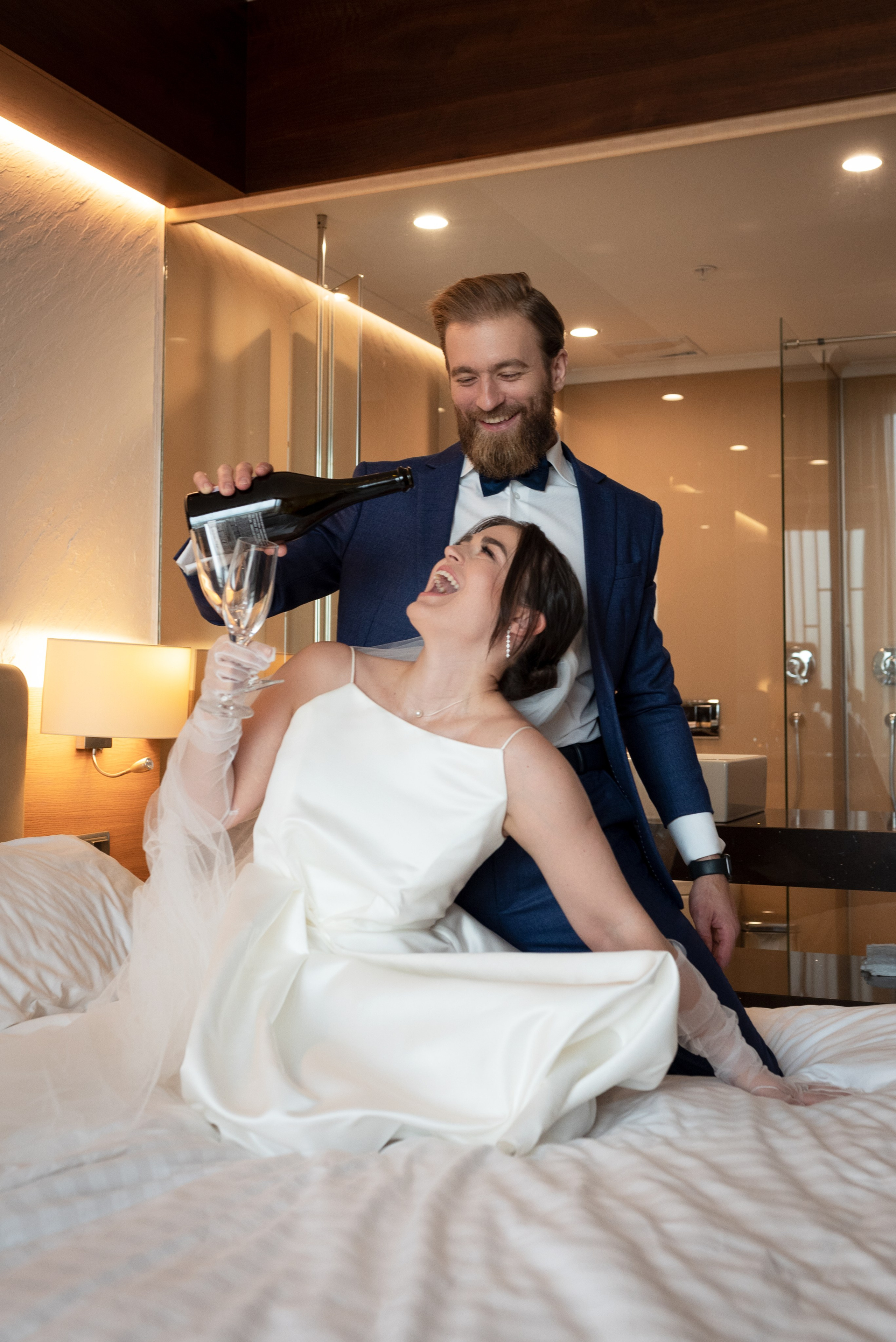 Свадебная фотосессия в «Marriot». Фотограф в Воронеже. Портреты, контент, семейные сьемки