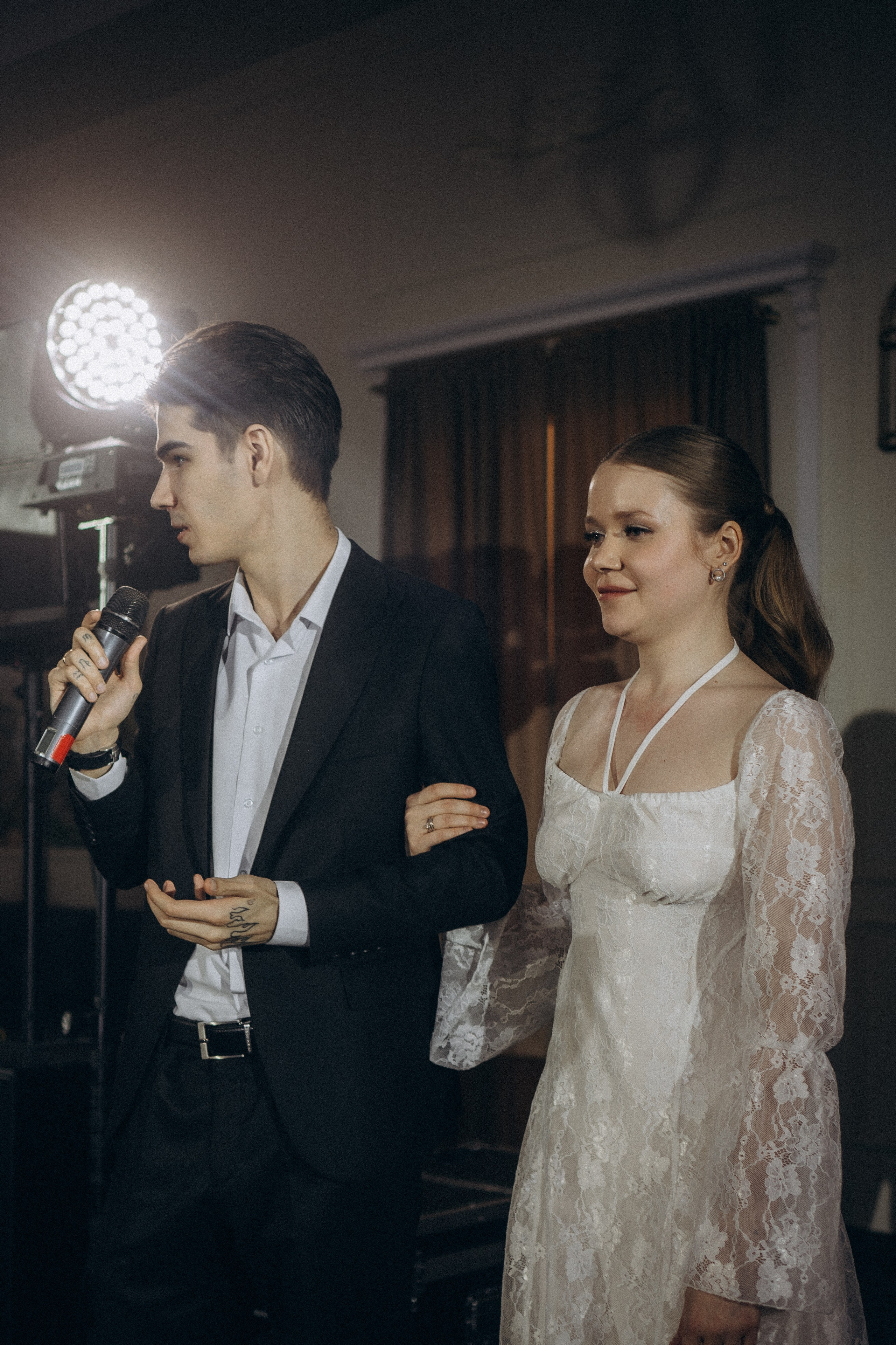 СВАДЕБНАЯ СЬЕМКА СБОРОВ В ОТЕЛЕ И ВЫЕЗД НА ЦЕРЕМОНИЮ (СНЯТО В СИБИРЕ В НИЖНЕВАРТОВСКЕ). Профессиональный фотограф, Санкт-Петербург — Виктория Богомолова