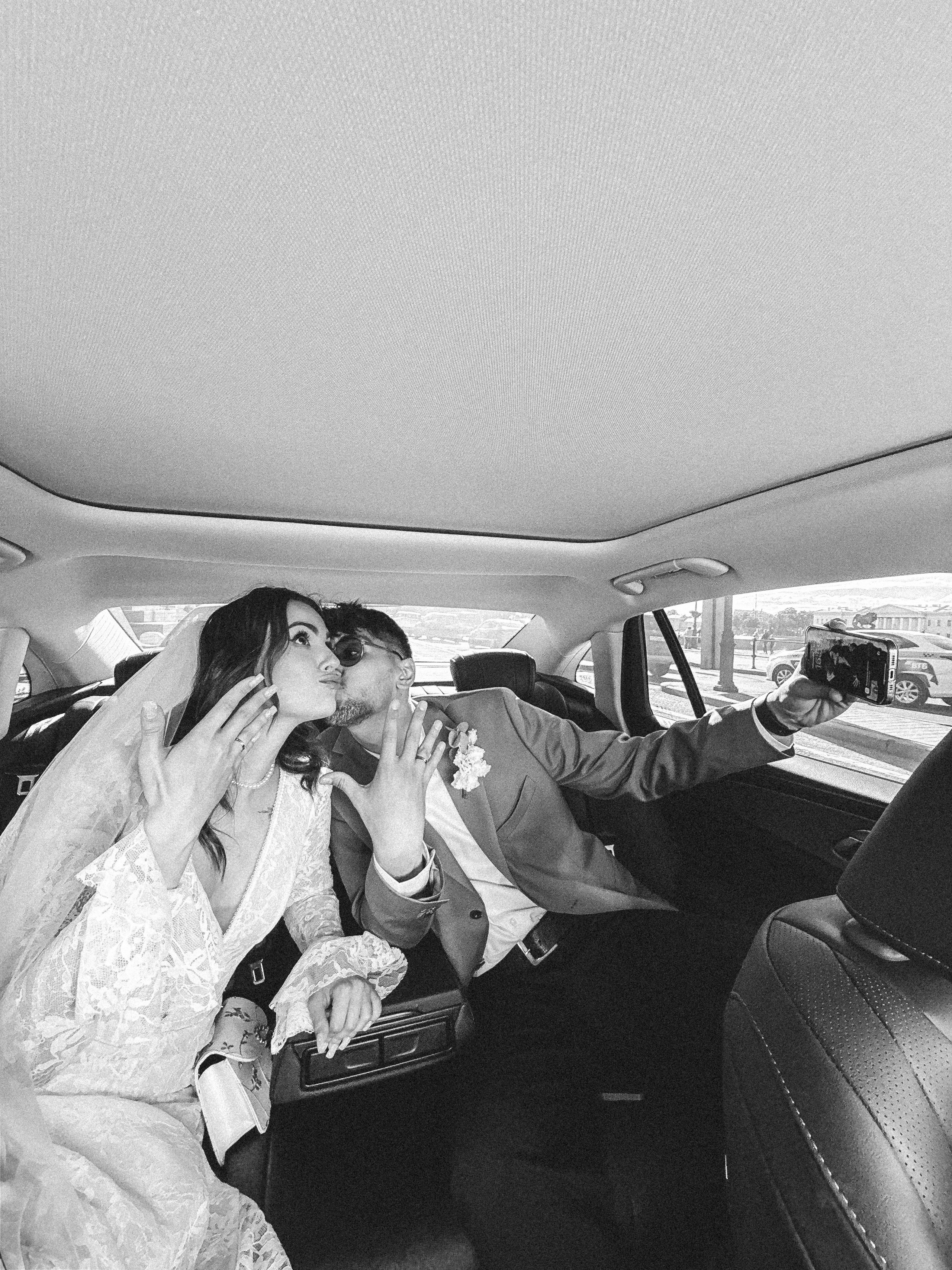 ФОТО НА ТЕЛЕФОН ВО ВРЕМЯ БРАКОСОЧЕТАНИЯ В ПЕРВОМ ДВОРЦЕ И ПРОГУЛКИ. Профессиональный фотограф, Санкт-Петербург — Виктория Богомолова