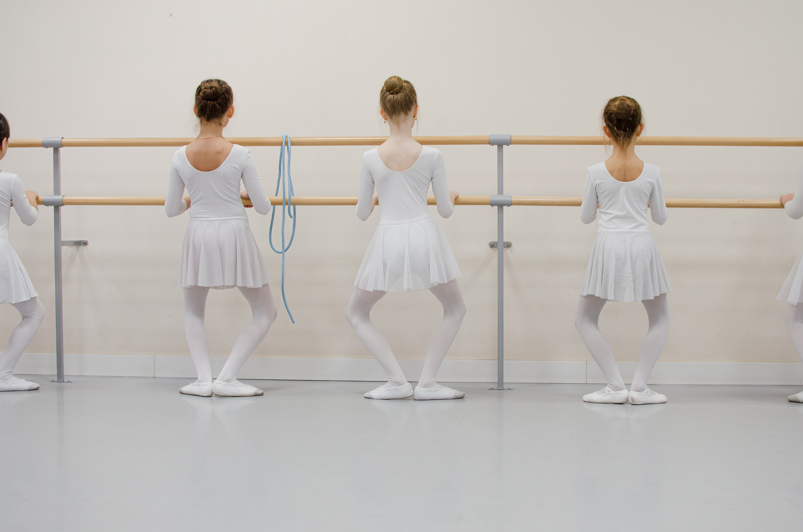 Хореографический коллектив «Русская тройка». Открытый урок младшей группы. Портретный и репортажный фотограф в Санкт-Петербурге Варвара Жукова