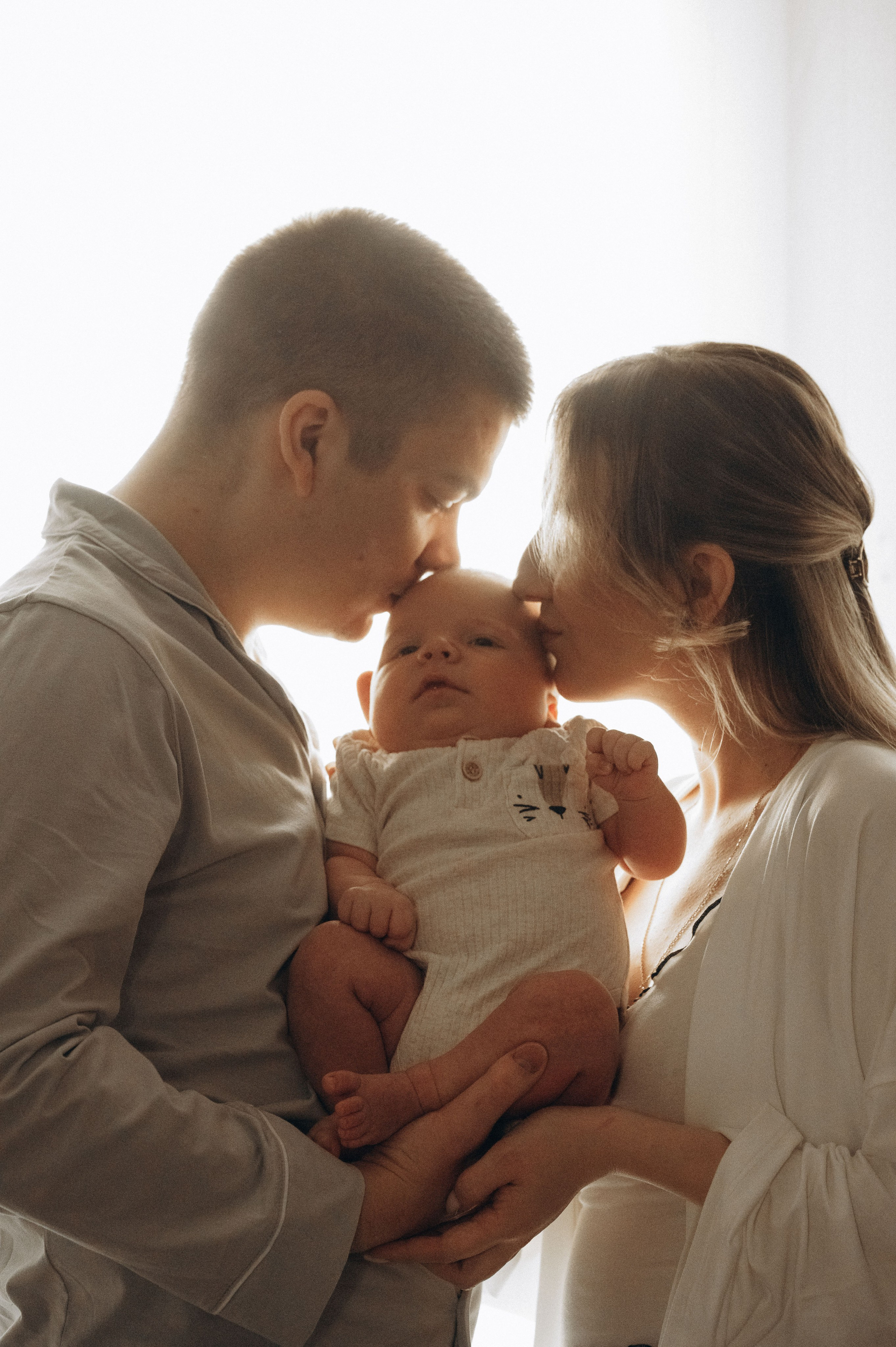 Иван, Ксения и Лев. Фотограф беременности и семьи, домашние съемки, Ньюборн