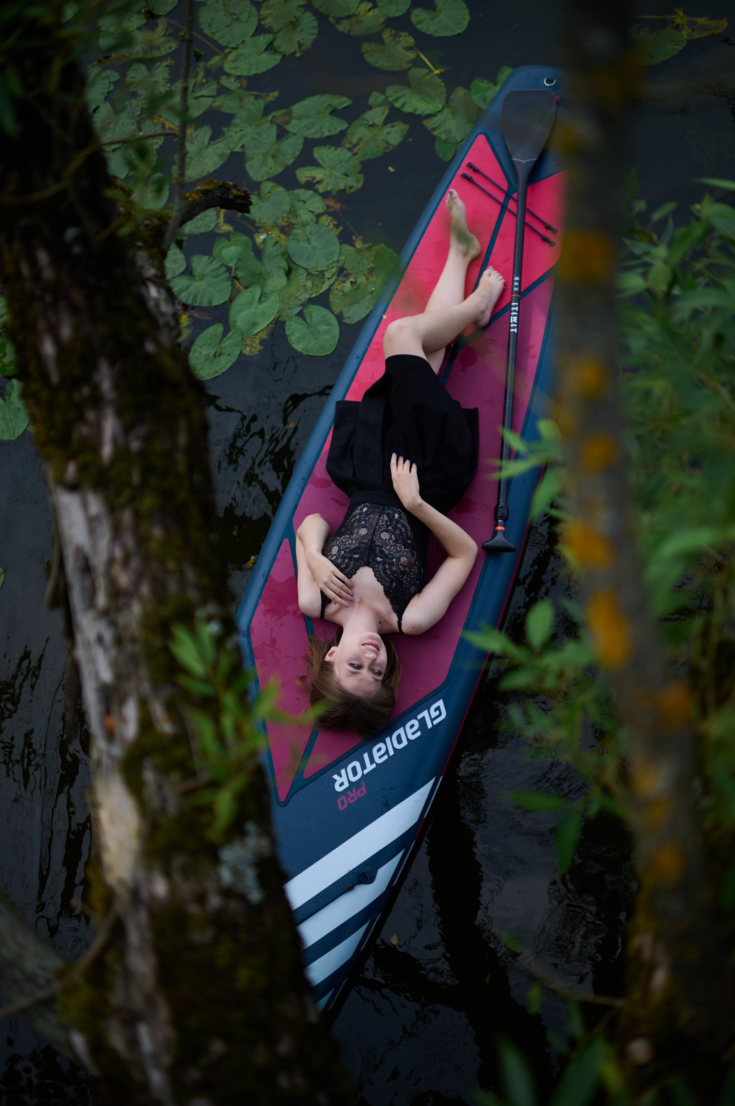 Маша. Фотосъемки на сапах, Москва. Сплавы на сапах