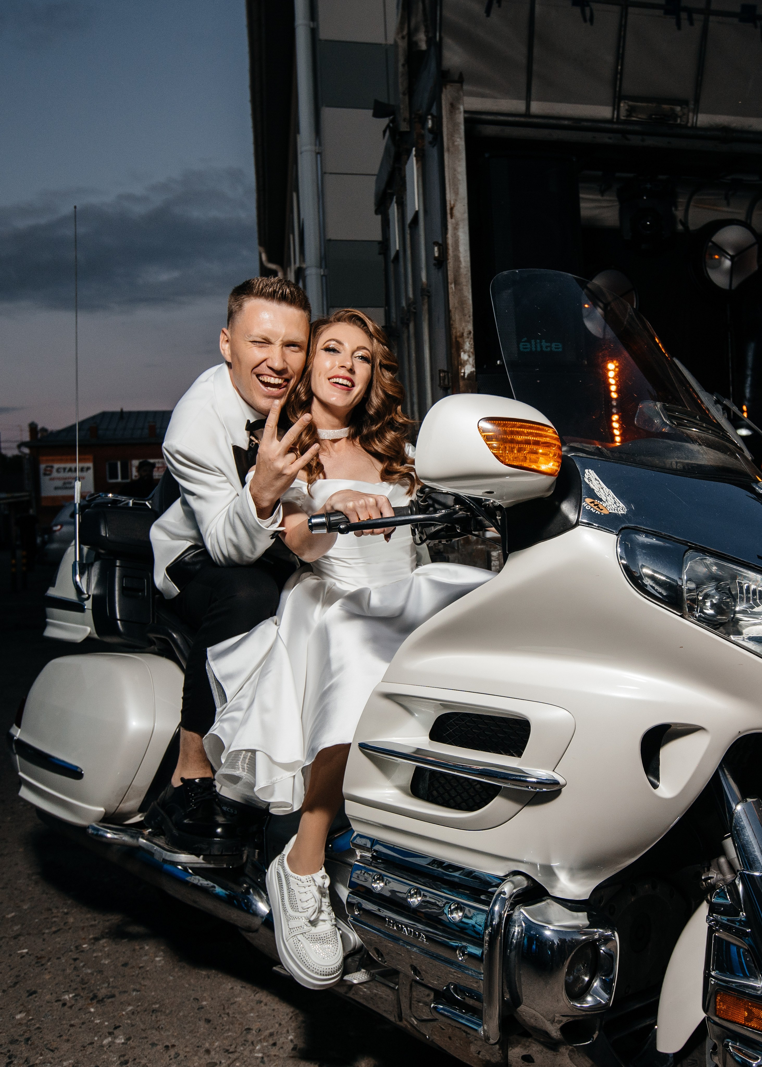 Анна & Евгений проект «Четыре свадьбы» на Пятнице. Свадебный фотограф Барнаул Алексей Павлов