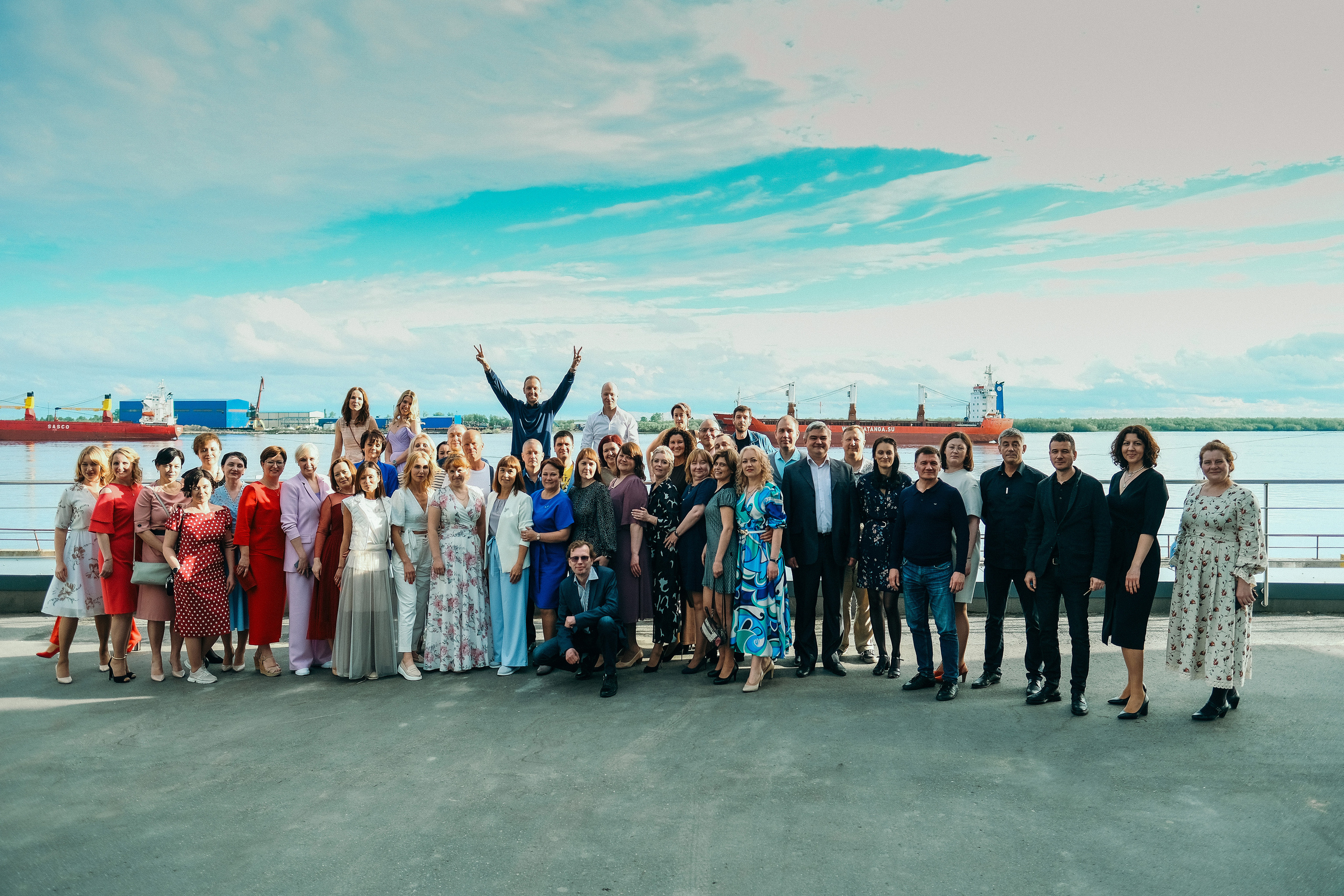 Вечер встречи выпускников 20 лет с окончания института 2002-2022 ресторан REKA. Свадебный и репортажной фотограф Денис Ожигин в Краснодаре и Краснодарском крае