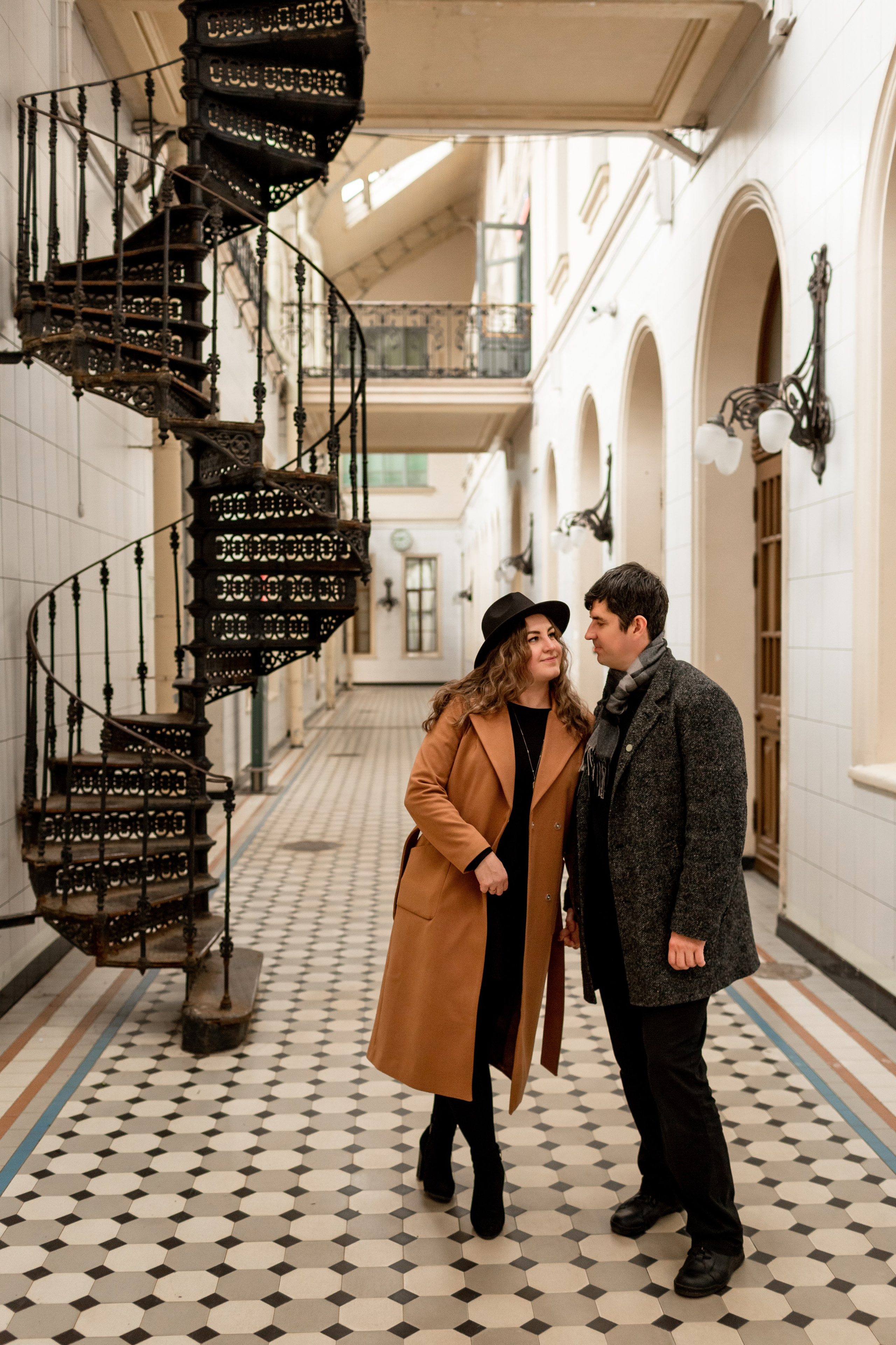 Фотосессия на Витебском вокзале. Свадебный фотограф Кирилл Белый