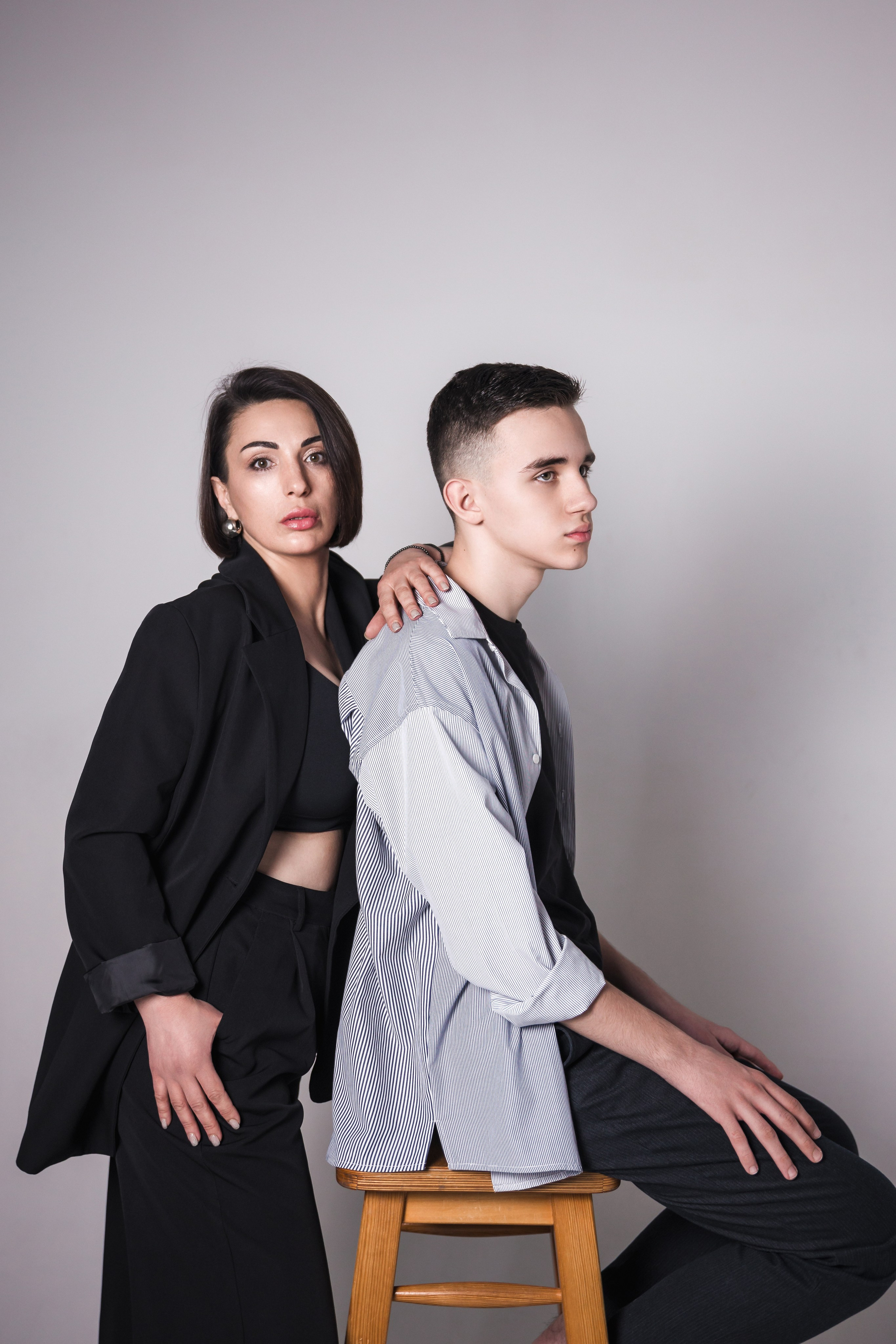 Мама и сын_циклорама. Фотограф Воронеж, Новая Усмань Мария Бублик