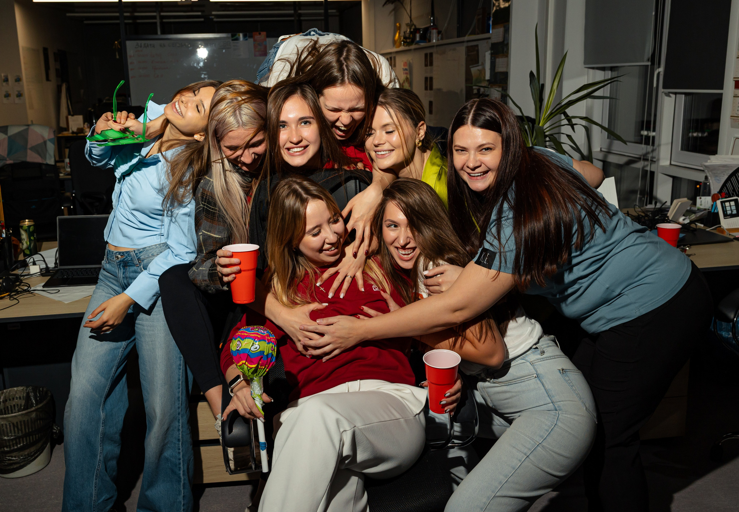 Дубль гис (офисная туса). Фотограф Вячеслав Фарунин