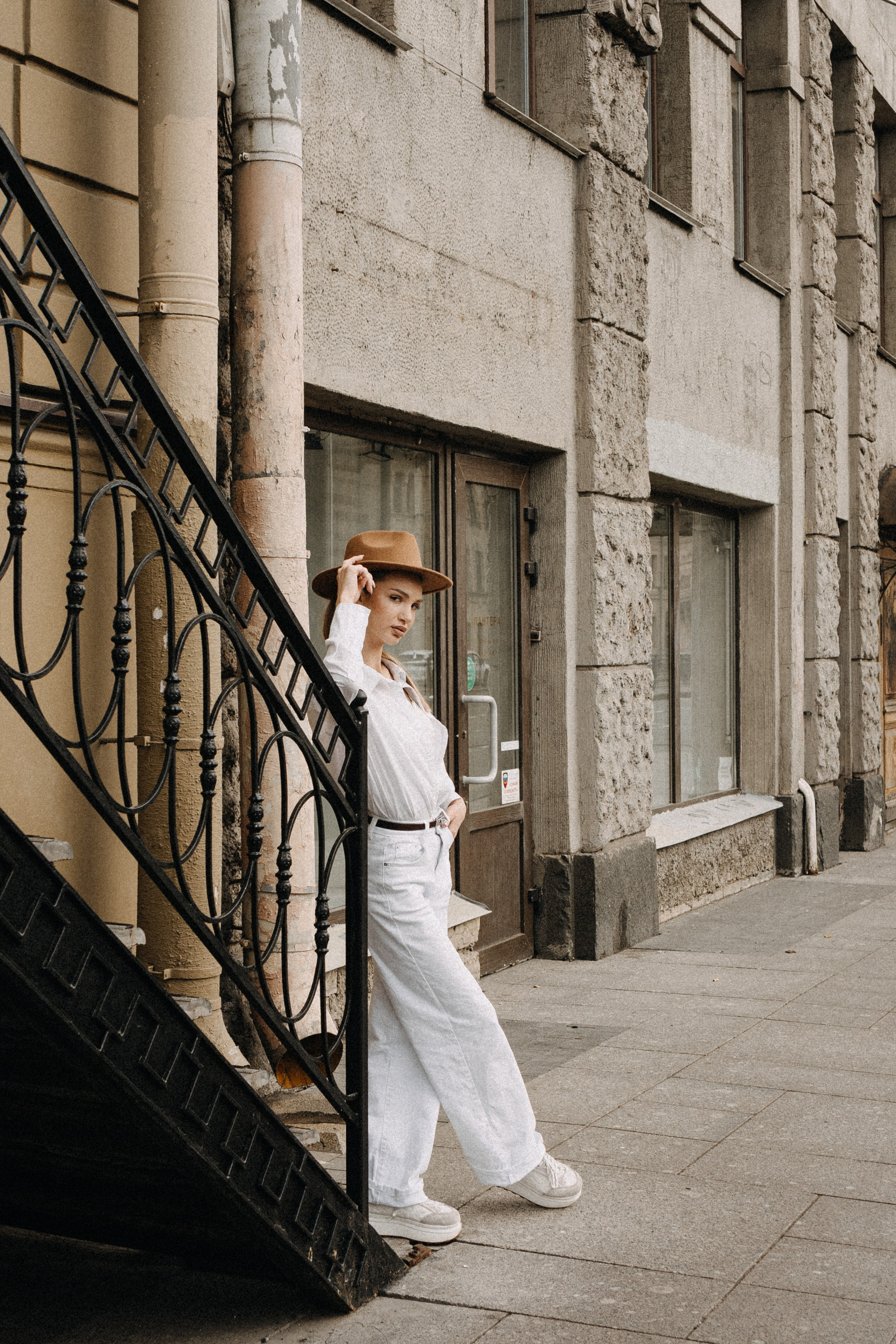 МЫ ГУЛЯЛИ ПРО КРЫШАМ ПИТЕРА. Профессиональный фотограф, Санкт-Петербург — Виктория Богомолова