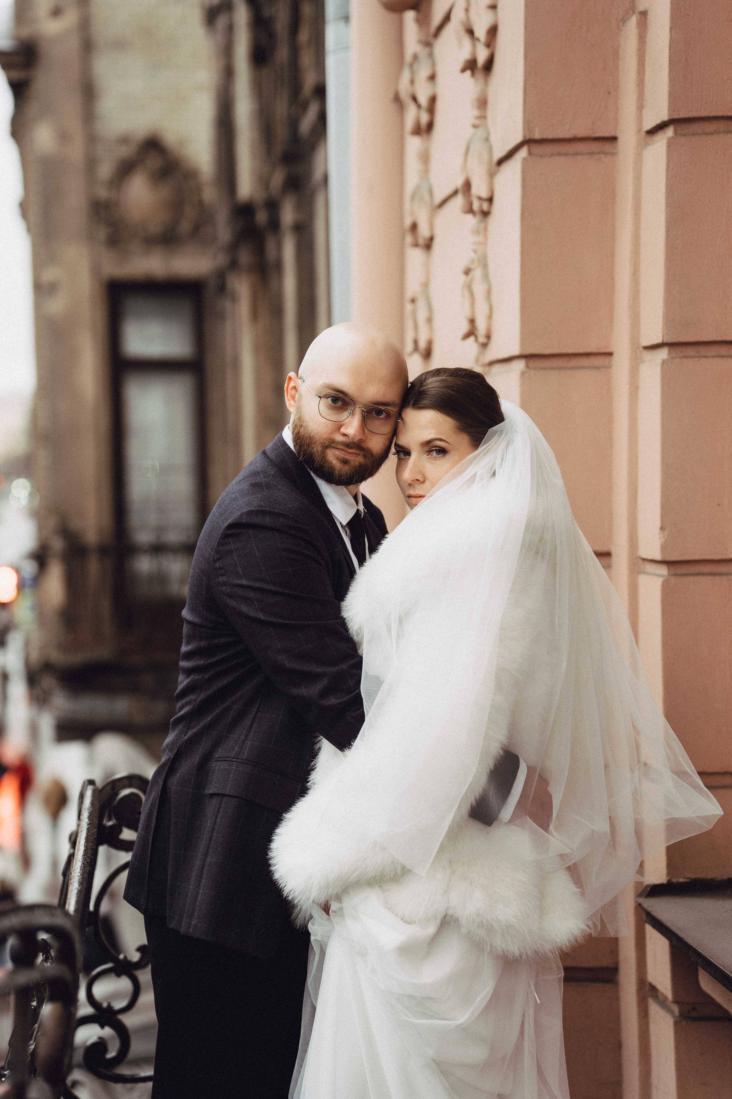 СВАДЕБНАЯ СЬЕМКА ВО ВТОРОМ ДВОРЦЕ (ДЕКАБРЬ) ТАКЖЕ СЬЕМКА В СТУДИИ НА ЧЕРНЫШЕВСКОЙ. Профессиональный фотограф, Санкт-Петербург — Виктория Богомолова