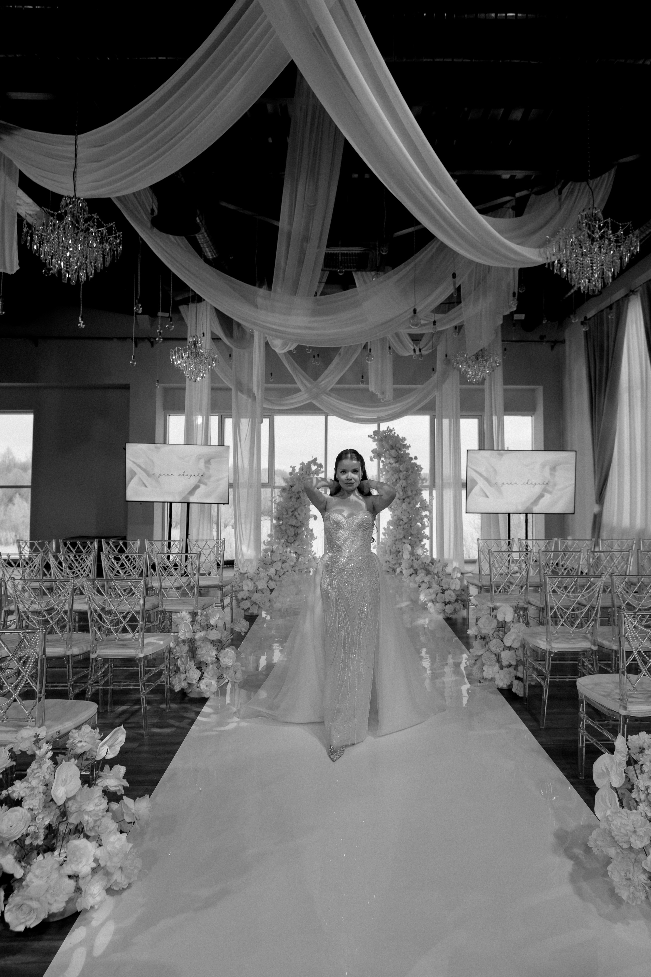 СВАДЕБНАЯ СЬЕМКА СБОРОВ В ОТЕЛЕ И ВЫЕЗД НА ЦЕРЕМОНИЮ (СНЯТО В СИБИРЕ В НИЖНЕВАРТОВСКЕ). Профессиональный фотограф, Санкт-Петербург — Виктория Богомолова