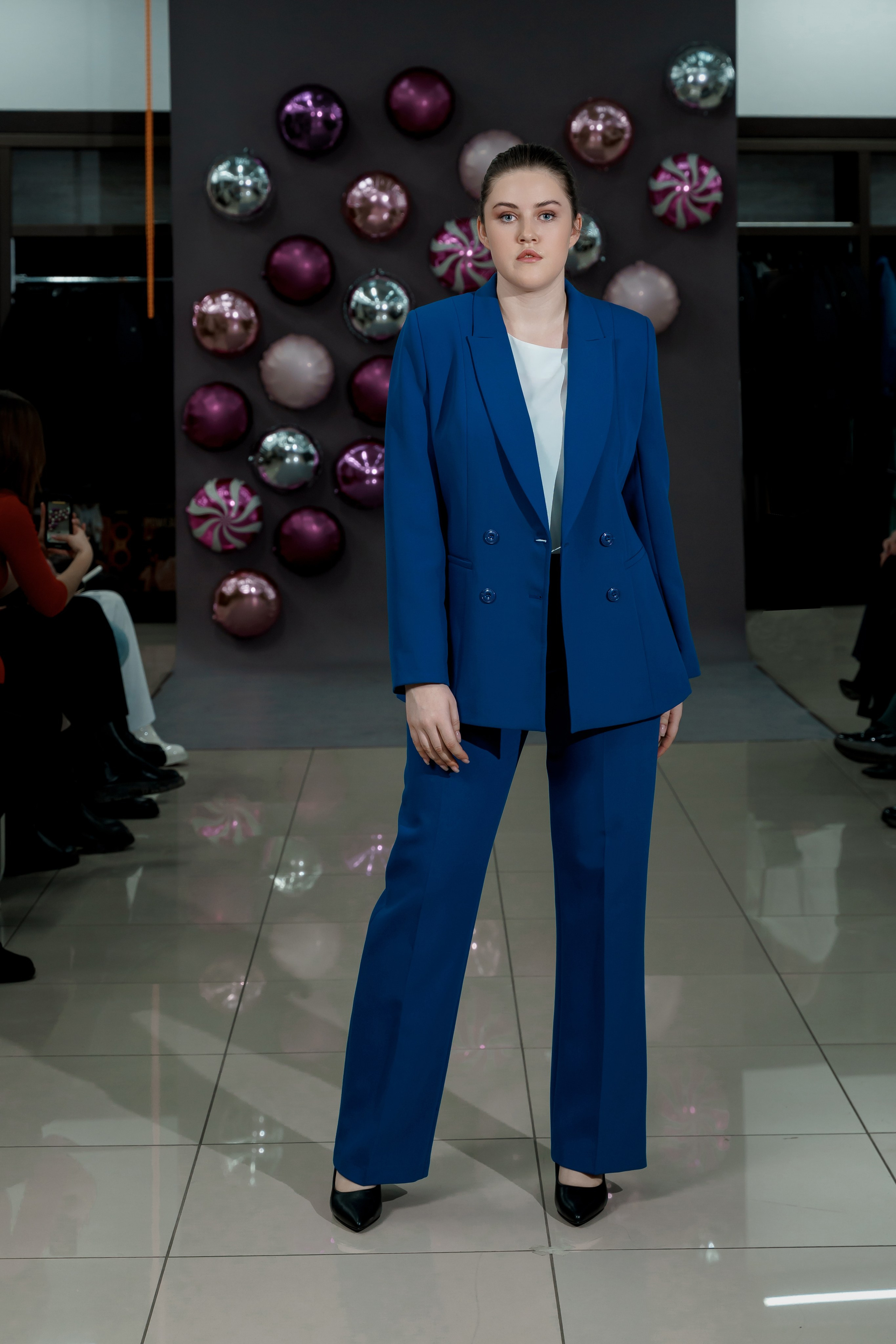 Фотосъемка показа мод для бренда. Фотограф Ким Наталья в Красноярске