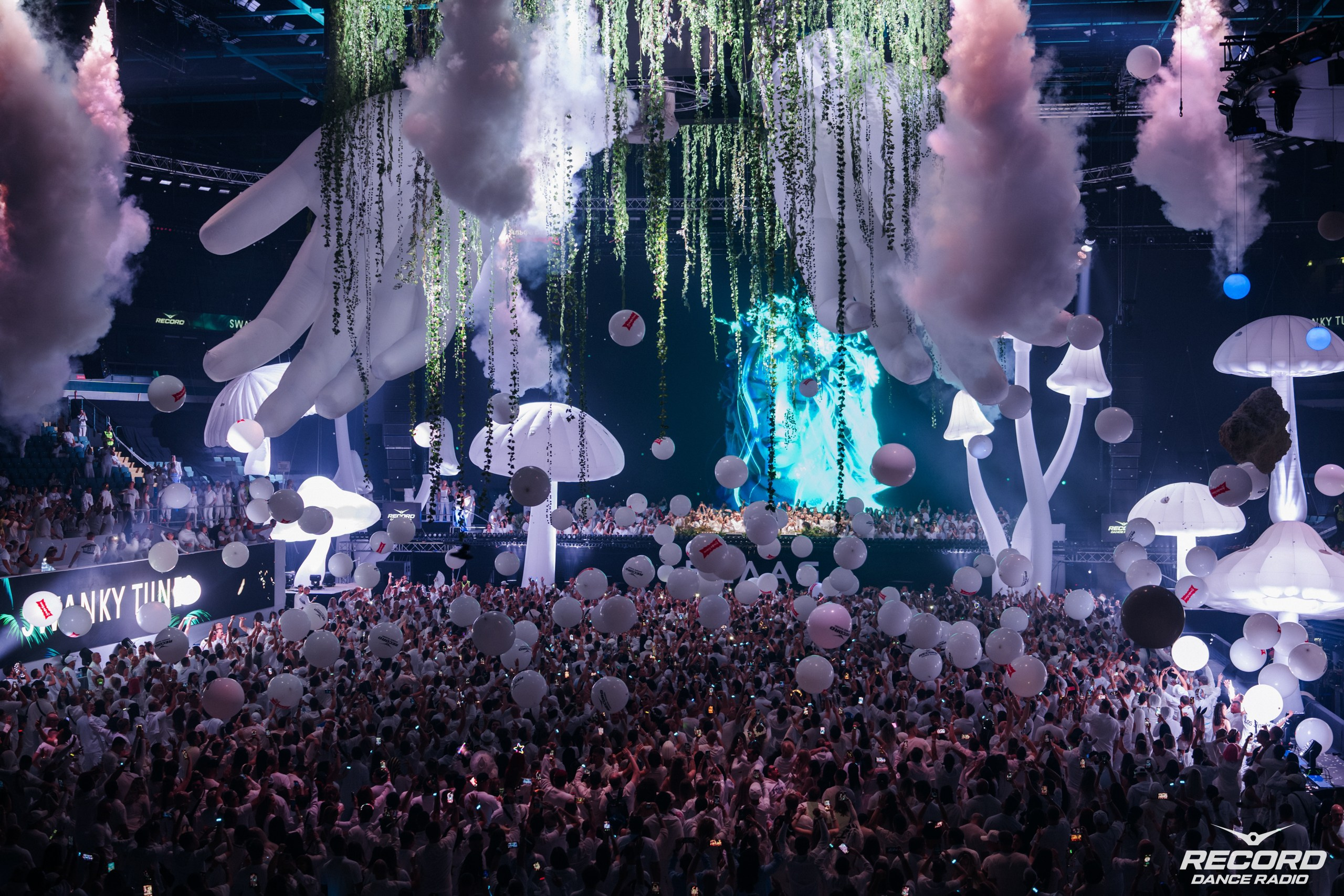 БЕЛАЯ. Репортажный фотограф Санкт-Петербург