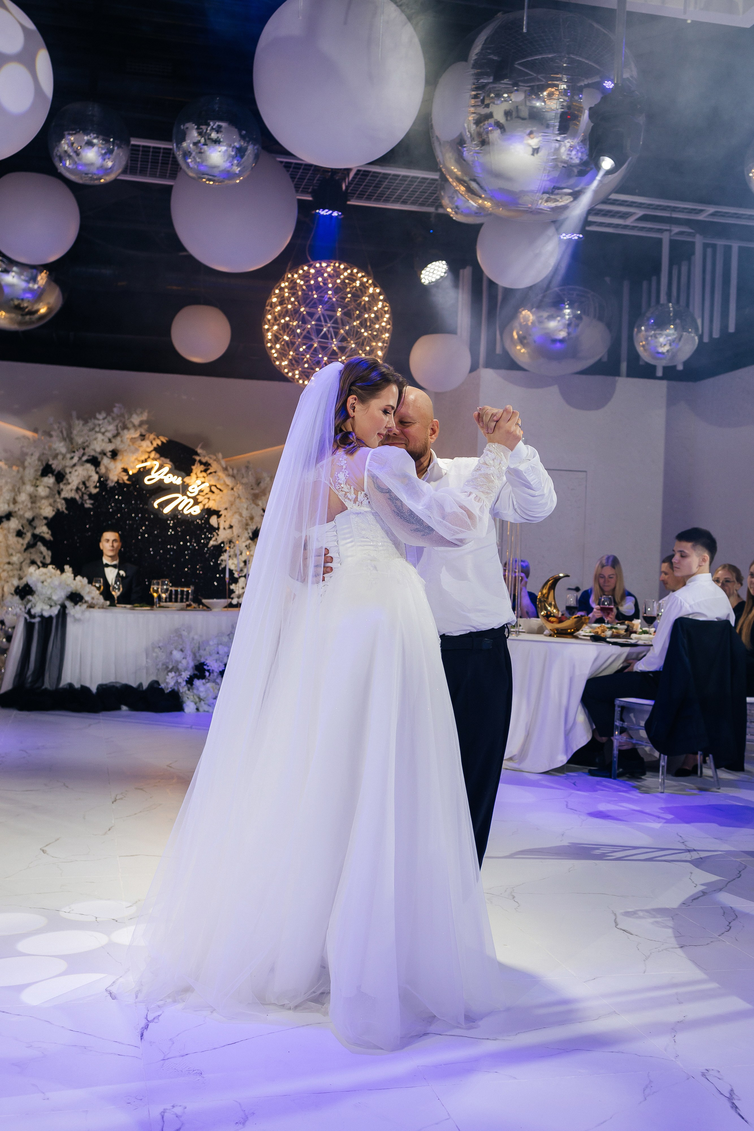 Романтическая фотосессия в исторической усадьбе. Олег Сверчков | Свадебный фотограф Вологда