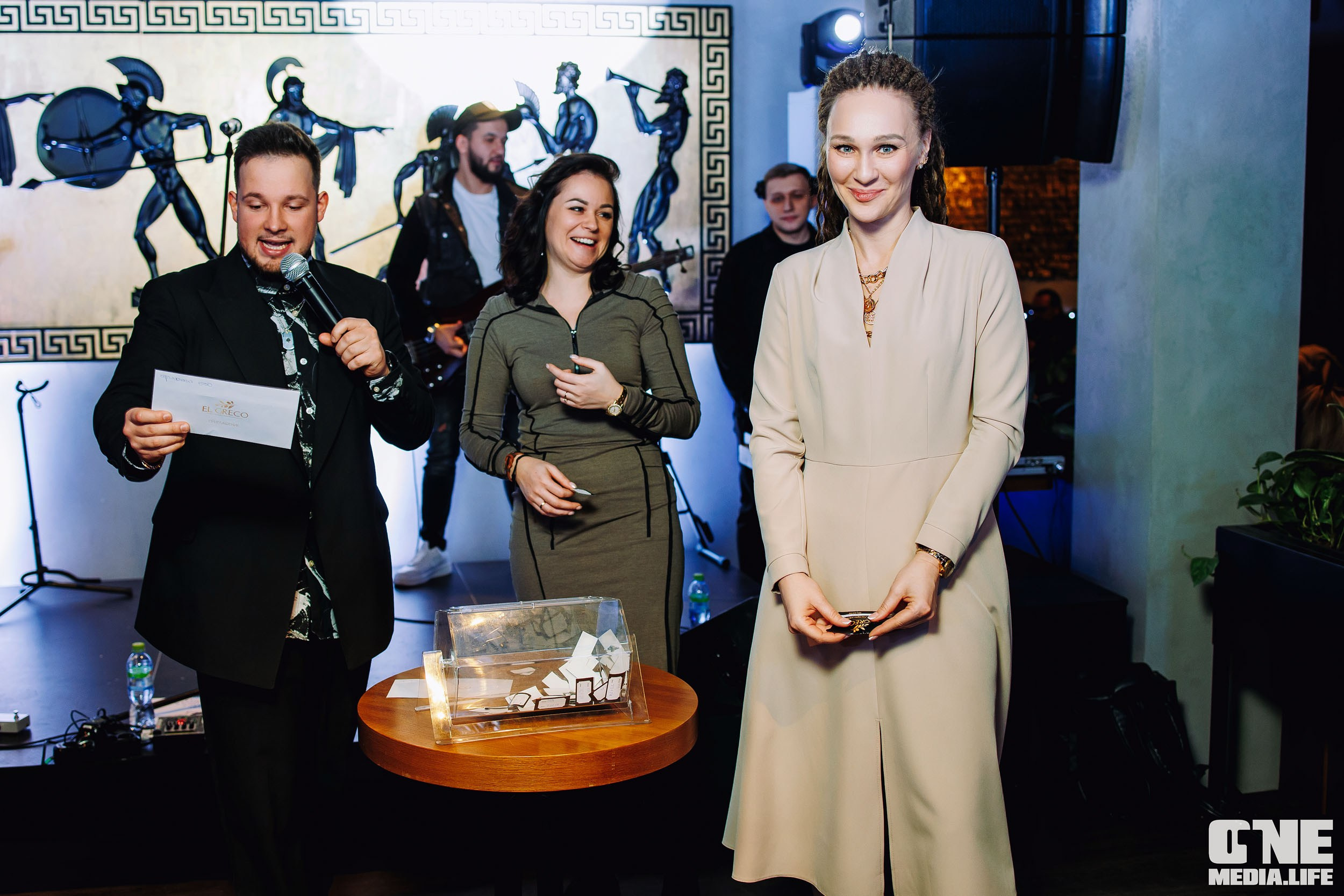 Клубный концерт в El Greco: Братья Грим. One Media Life: фоторепортажи, фотоотчеты с мероприятий и заведений