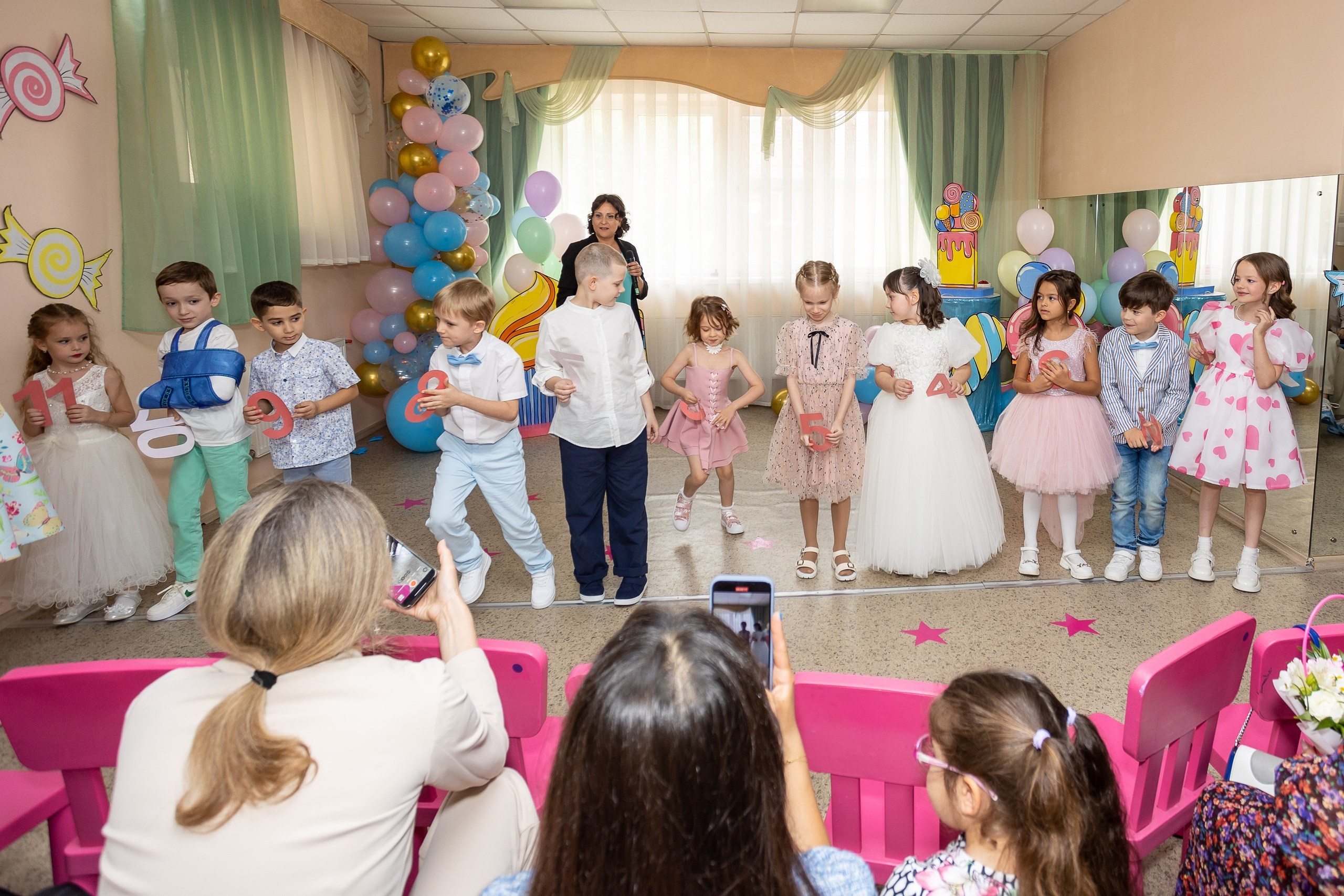 Выпускной Детский сад, 2 часа, 8000. Выпускные альбомы Майкоп, Краснодар Елена Золотарева